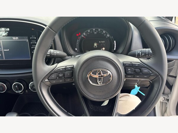 Used Toyota Aygo X 2023 for sale - 76247354: Photo 10