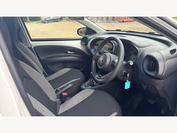 Used Toyota Aygo X 2023 for sale - 76247354: Photo 13