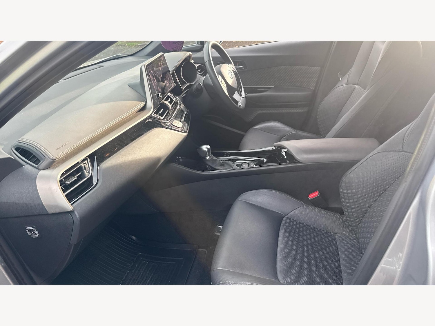 Used Toyota C-HR 2022 for sale - 76607429: Photo 12