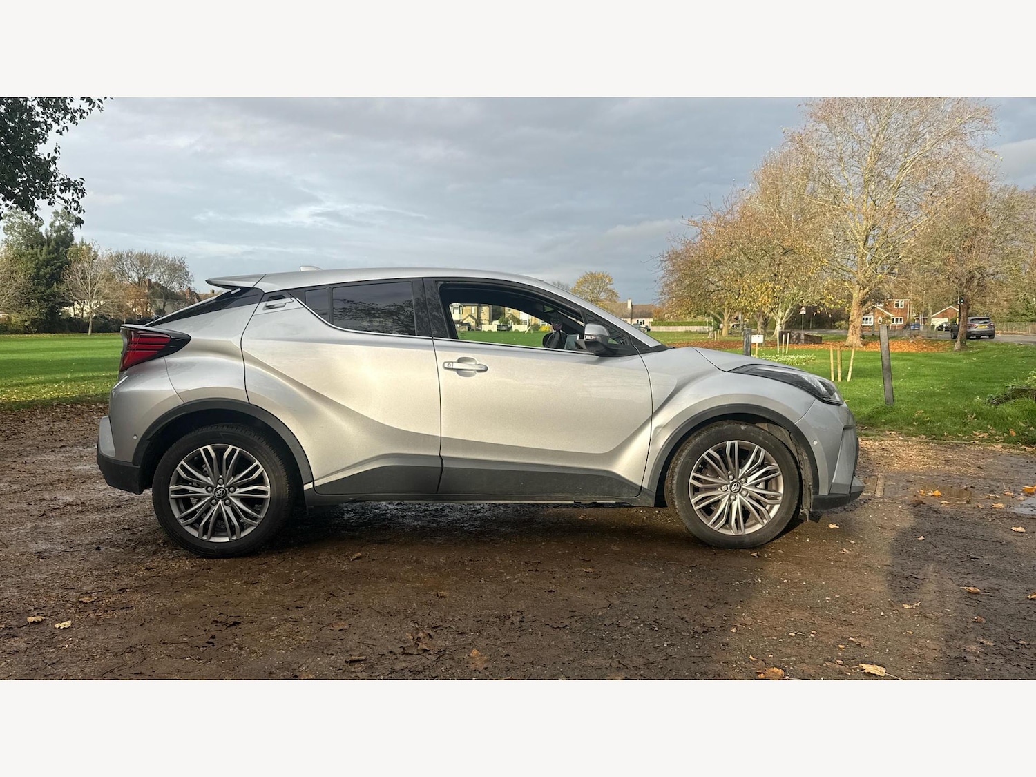 Used Toyota C-HR 2022 for sale - 76607429: Photo 18