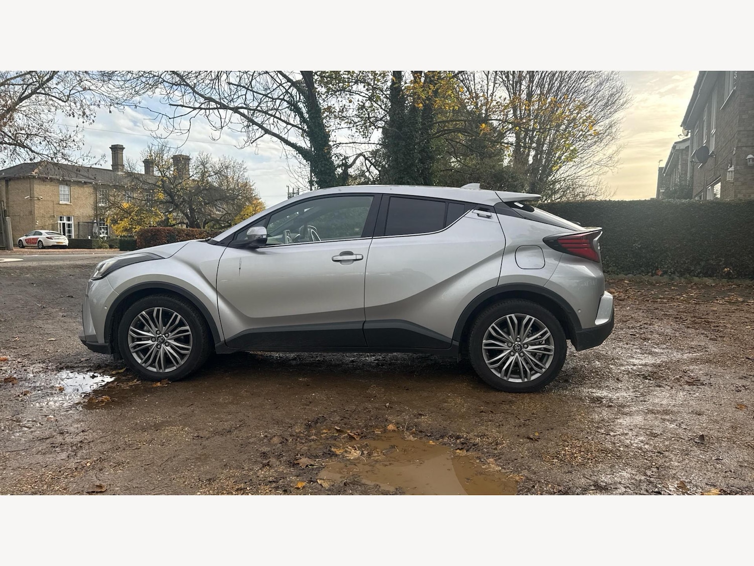 Used Toyota C-HR 2022 for sale - 76607429: Photo 19