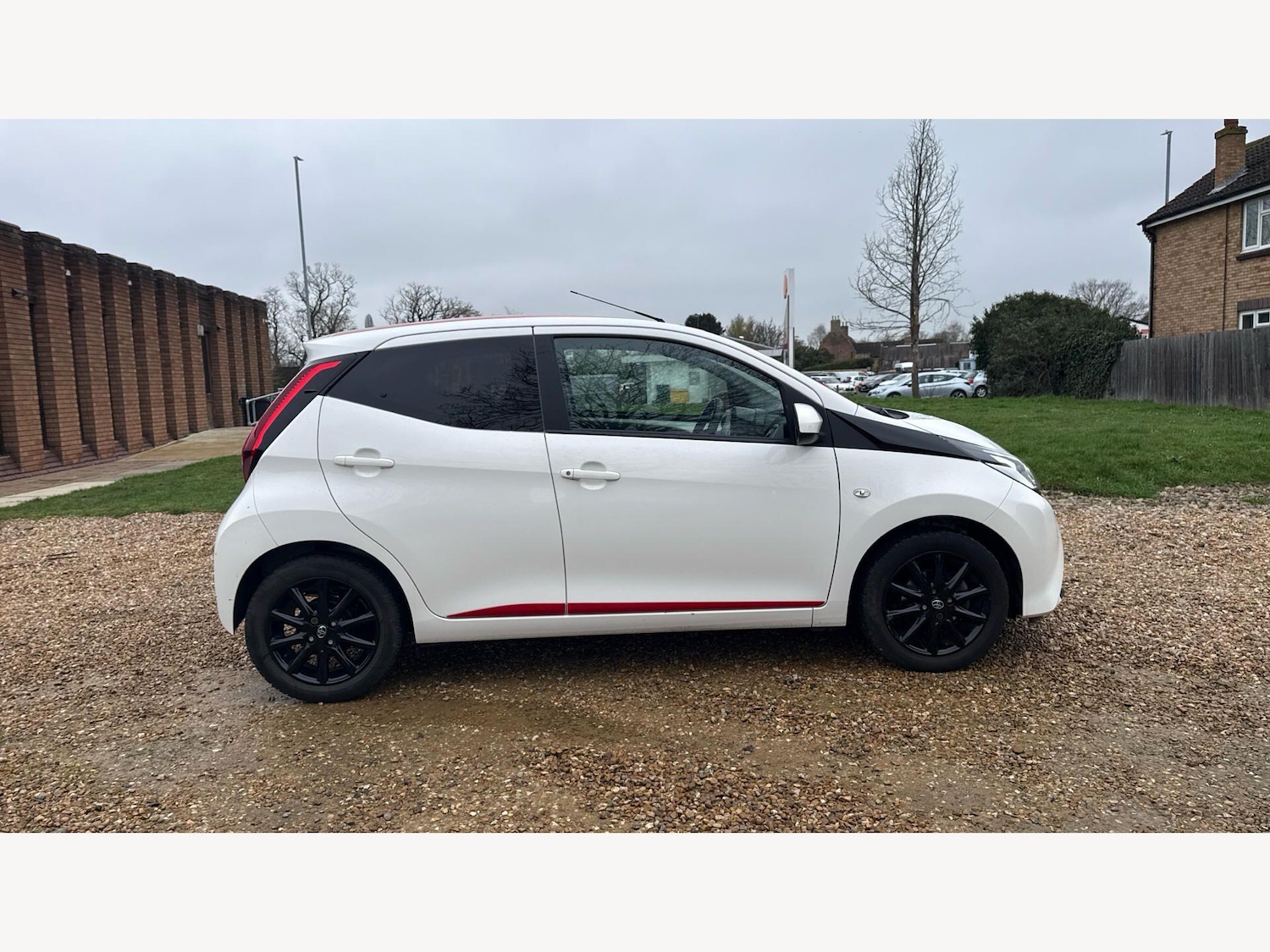 Used Toyota AYGO 2018 for sale - 77925858: Photo 18