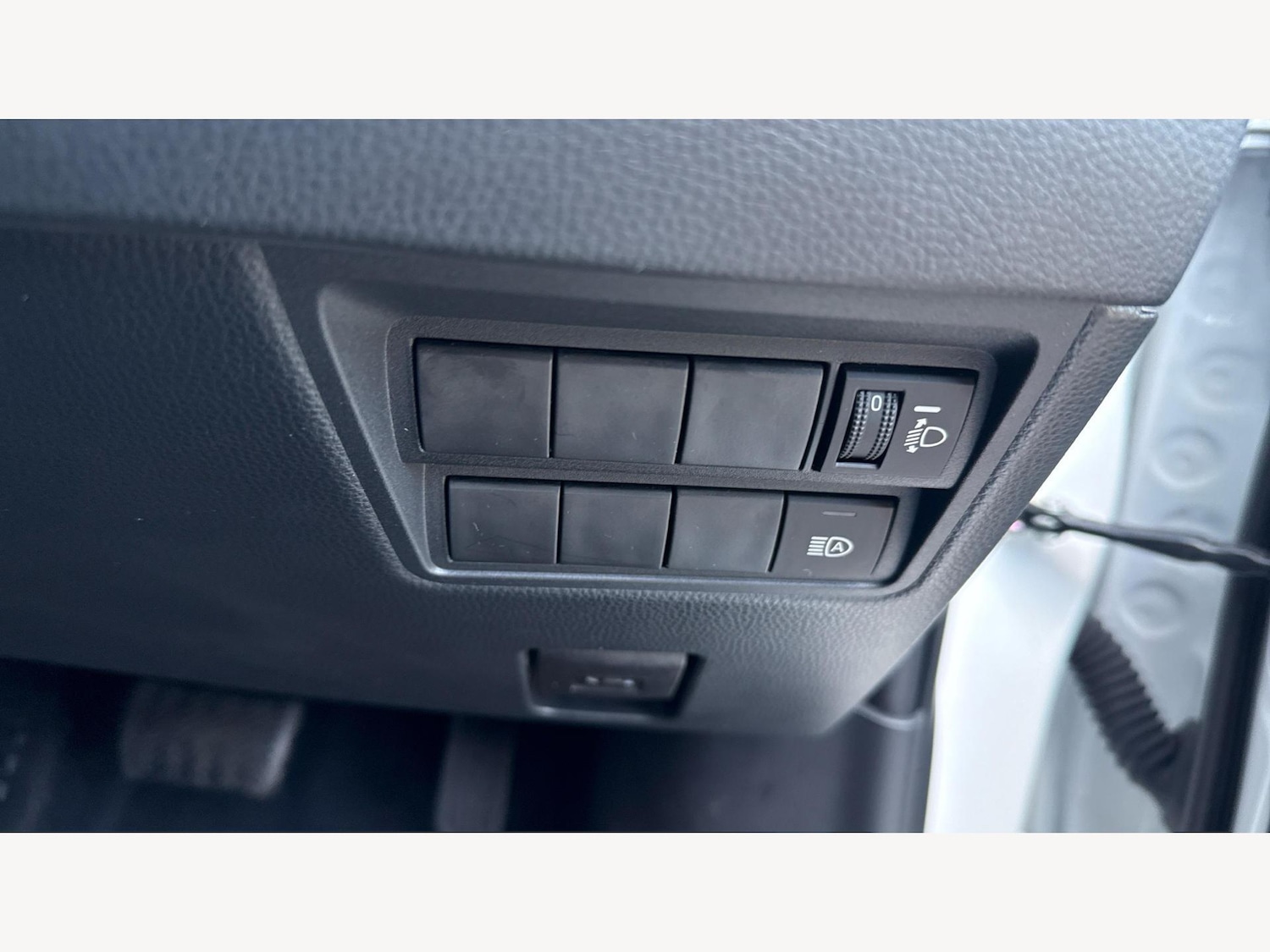 Used Toyota Yaris 2023 for sale - 76715515: Photo 30