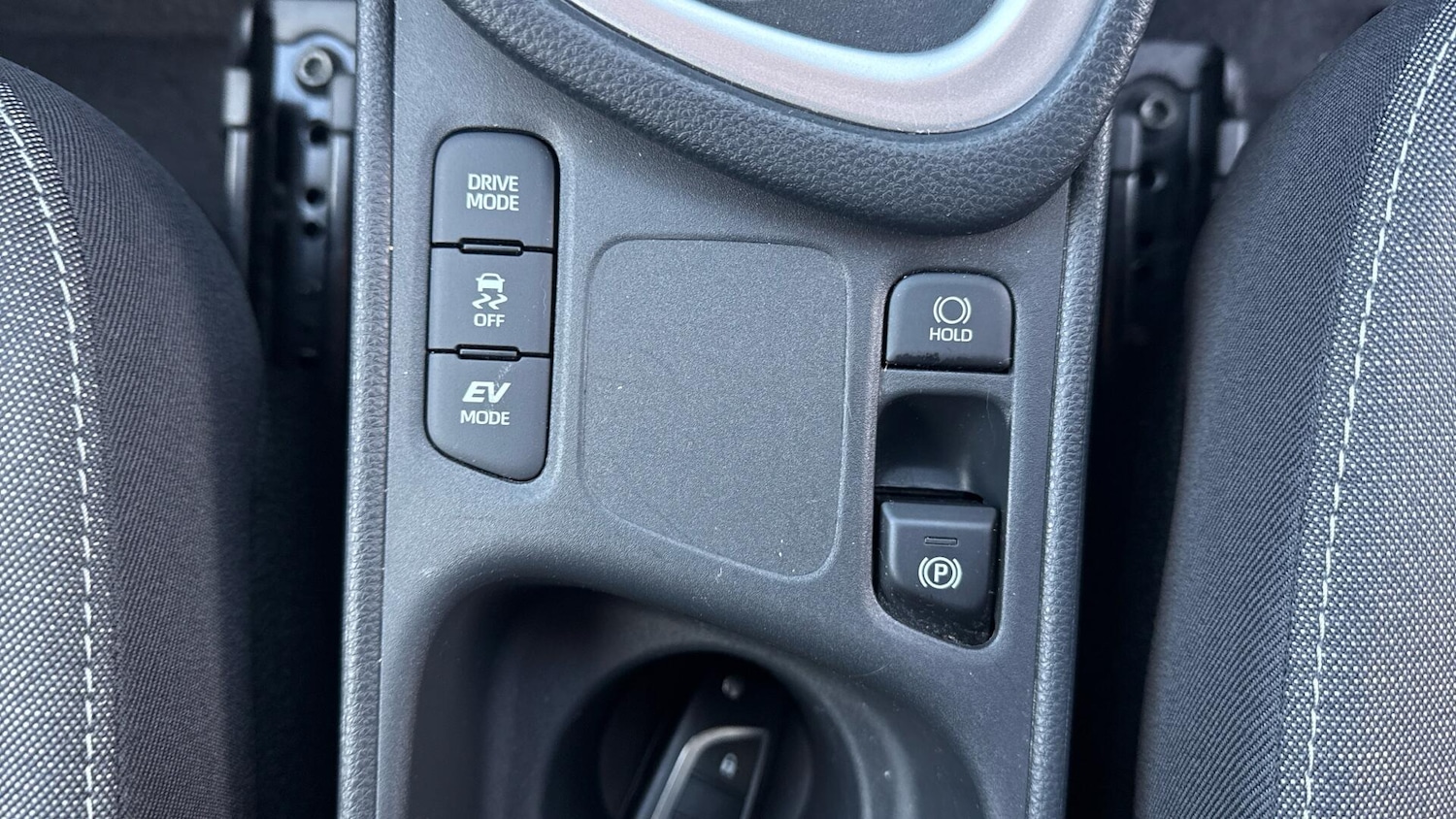 Used Toyota Yaris 2023 for sale - 76715515: Photo 33