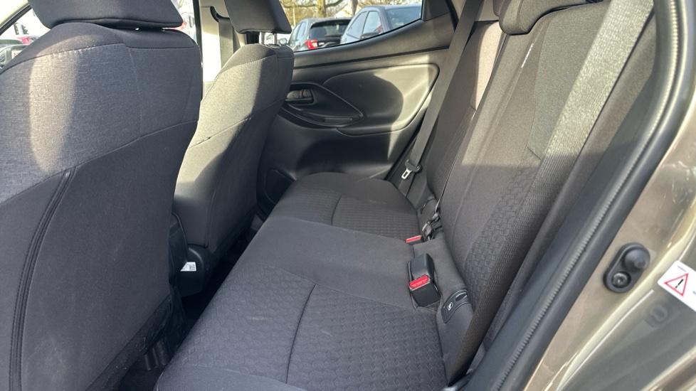 Used Toyota Yaris 2023 for sale - 76855871: Photo 11