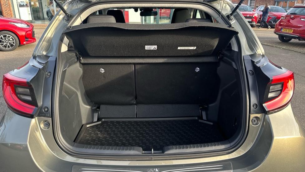 Used Toyota Yaris 2023 for sale - 76855871: Photo 15