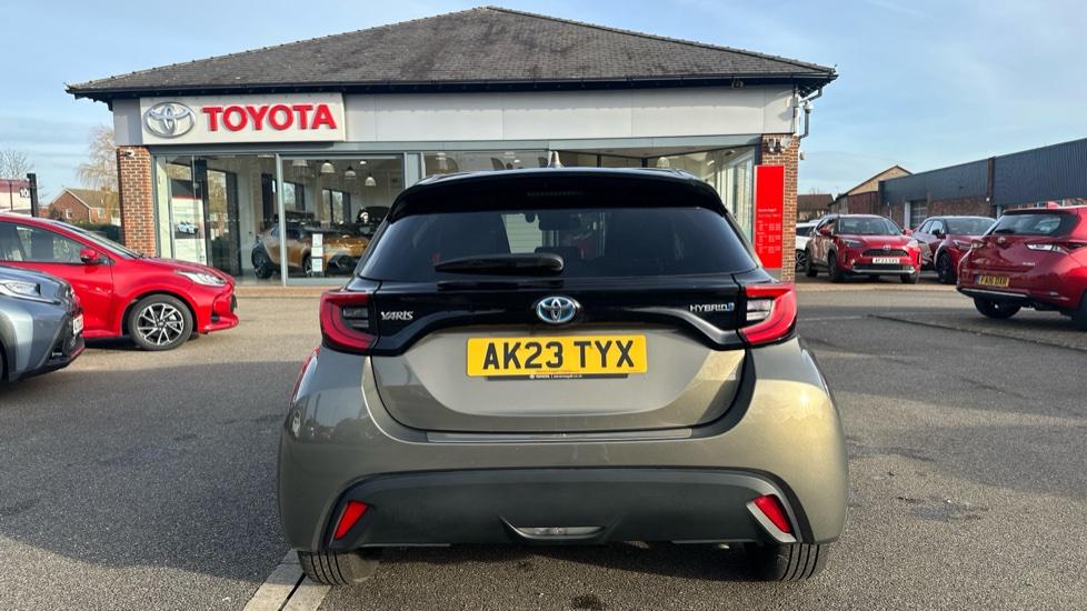 Used Toyota Yaris 2023 for sale - 76855871: Photo 20