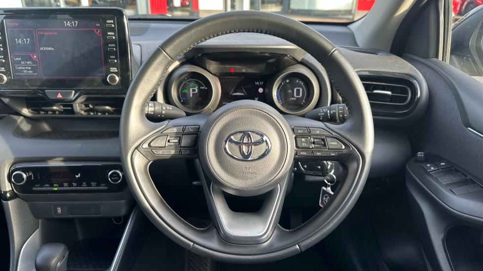Used Toyota Yaris 2023 for sale - 76855871: Photo 8