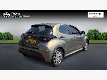Used Toyota Yaris 2023 for sale - 79475473: Photo