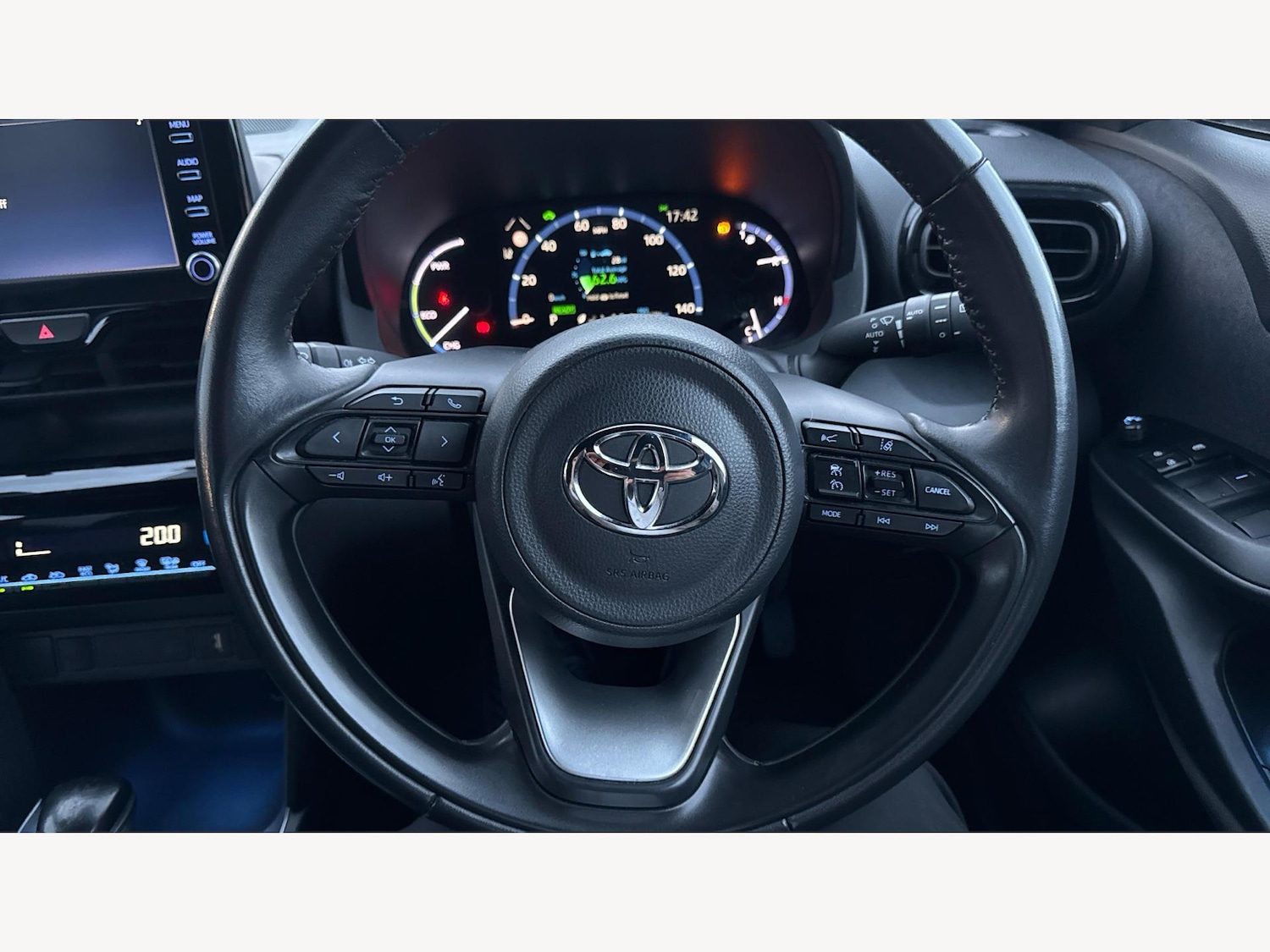 Used Toyota Yaris Cross 2024 for sale - 76388334: Photo 10