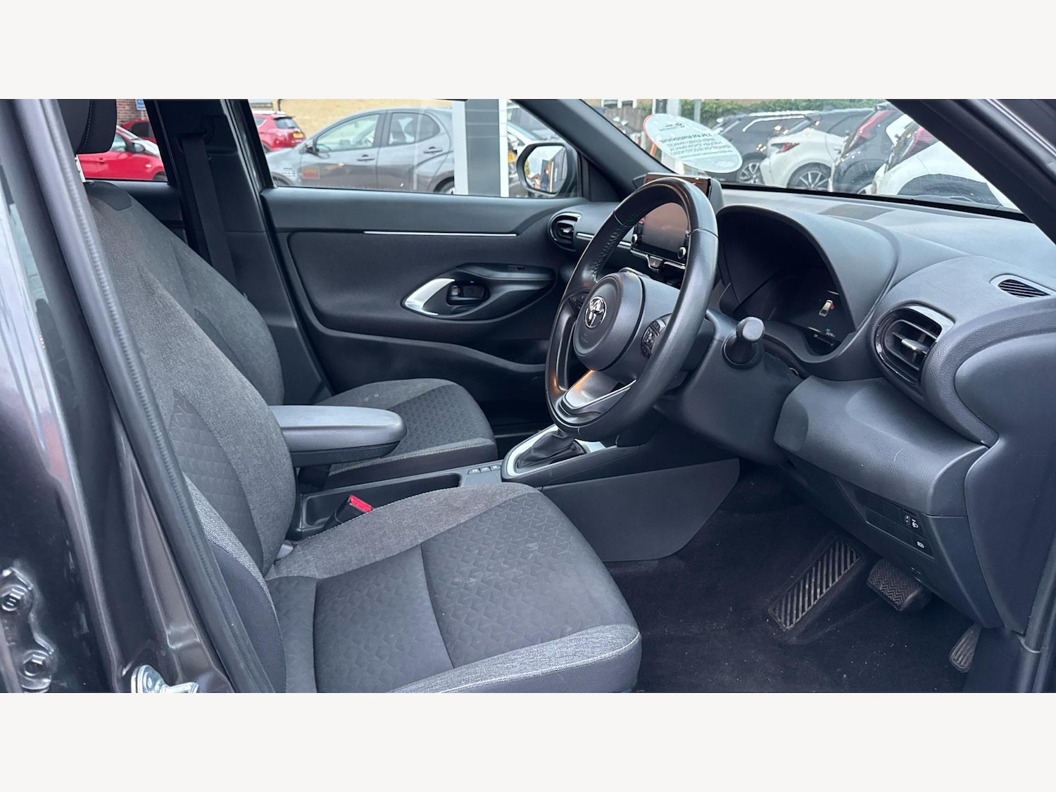 Used Toyota Yaris Cross 2024 for sale - 76388334: Photo 13
