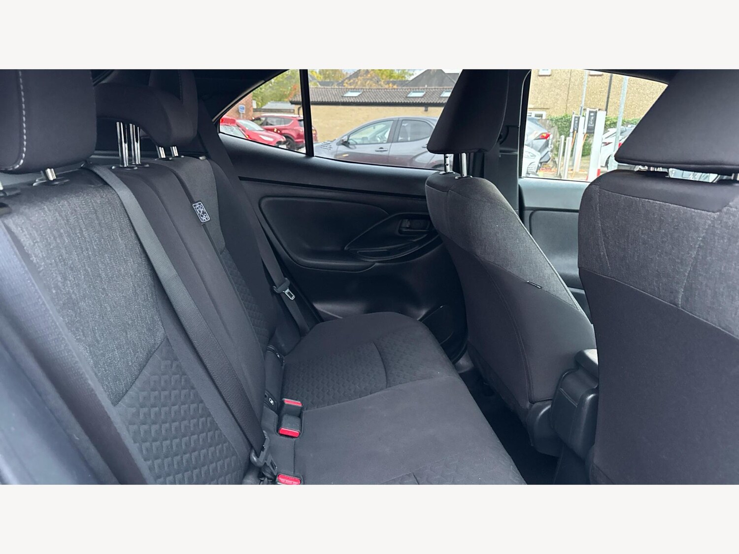 Used Toyota Yaris Cross 2024 for sale - 76388334: Photo 14