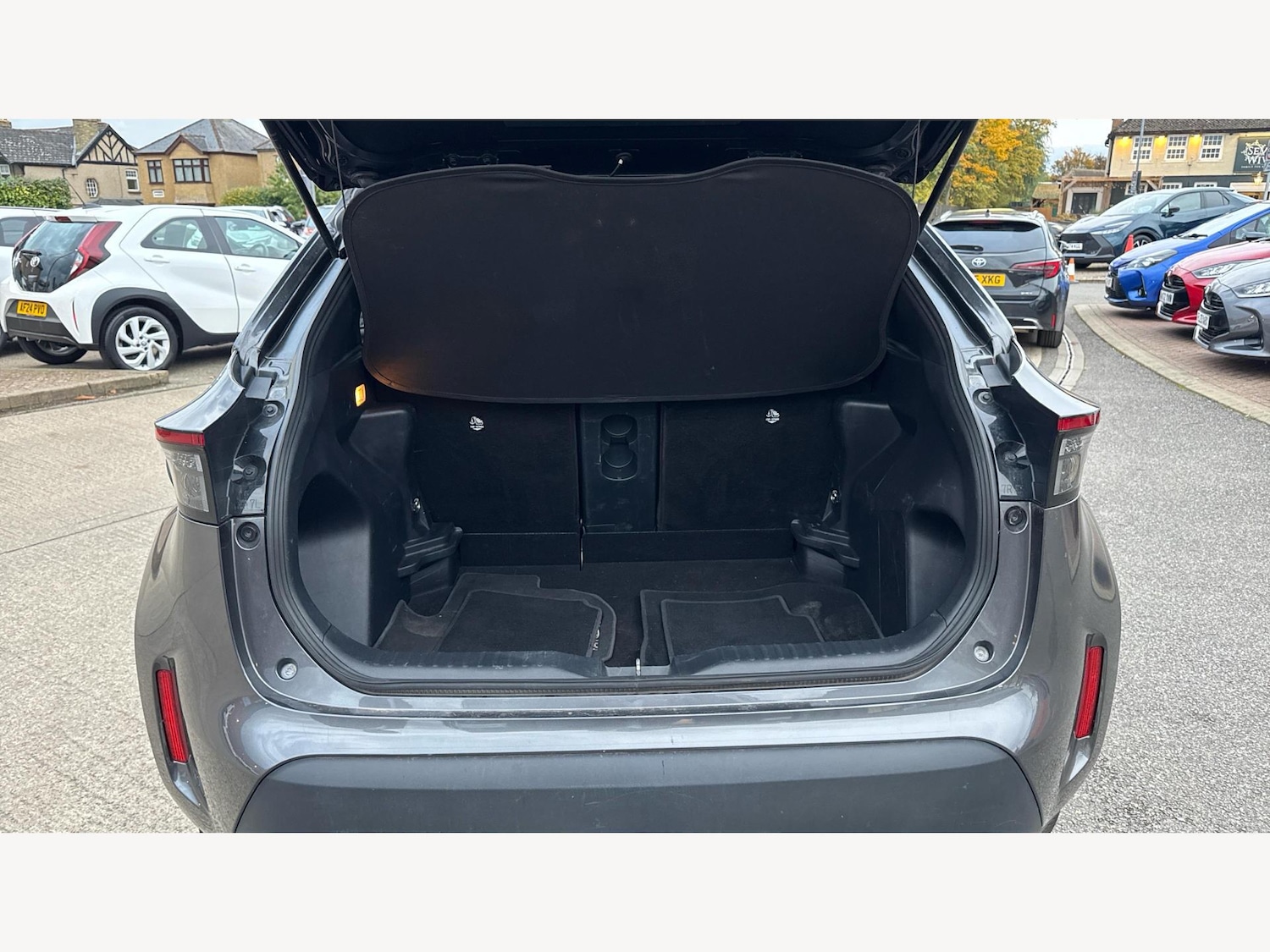 Used Toyota Yaris Cross 2024 for sale - 76388334: Photo 16