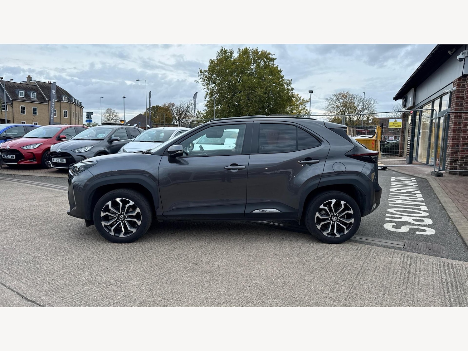 Used Toyota Yaris Cross 2024 for sale - 76388334: Photo 19