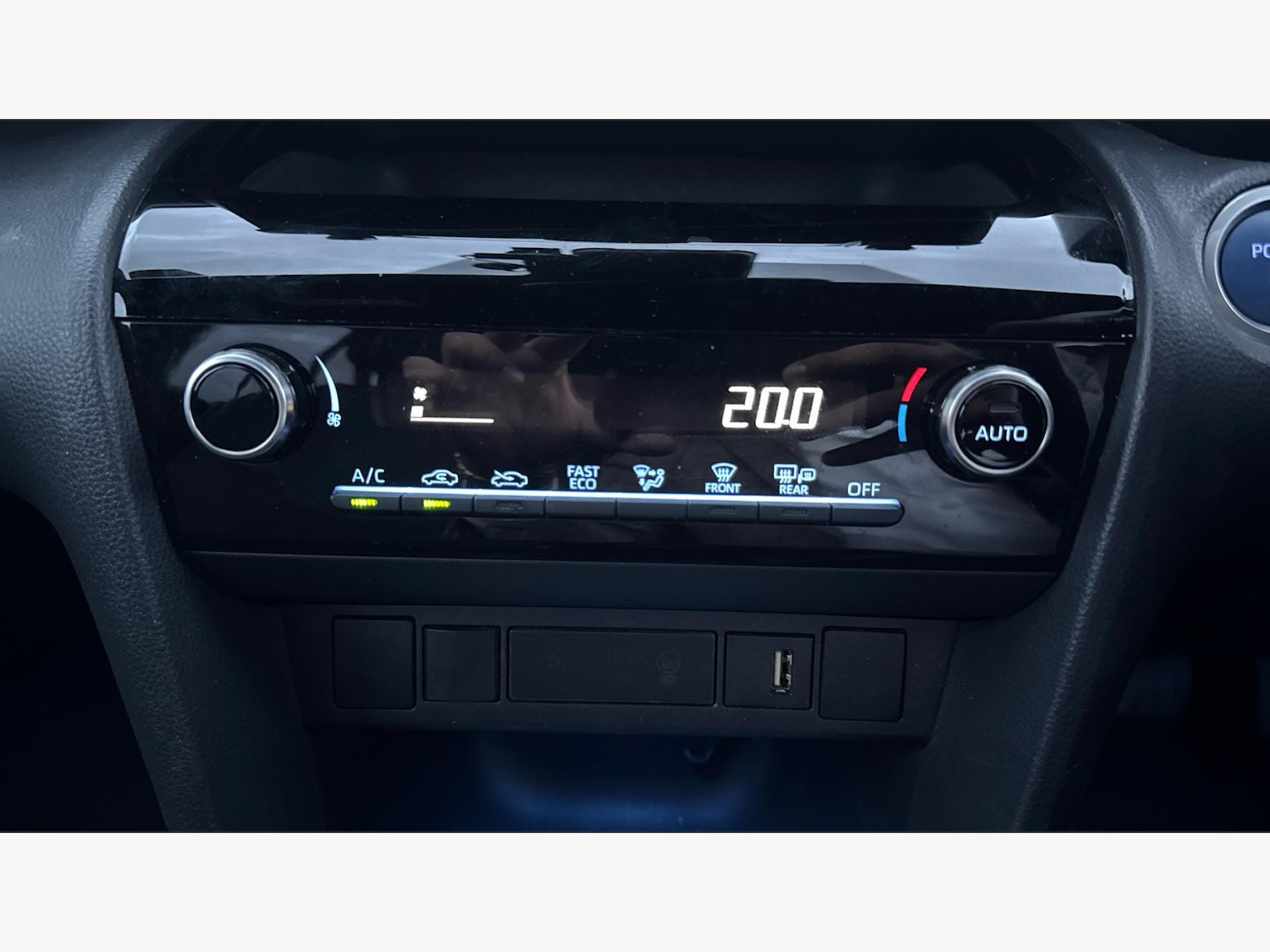 Used Toyota Yaris Cross 2024 for sale - 76388334: Photo 24