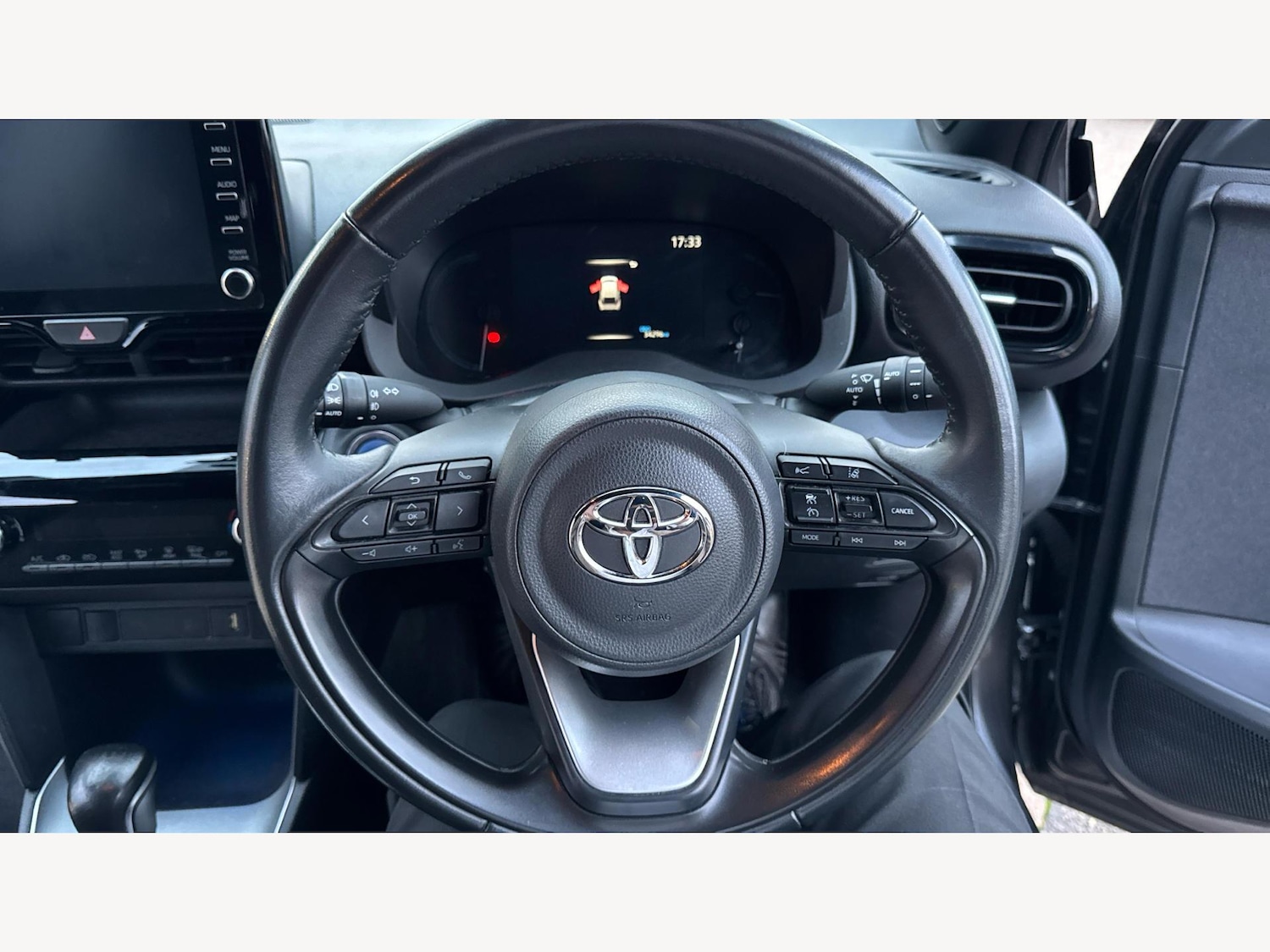 Used Toyota Yaris Cross 2024 for sale - 76388334: Photo 8