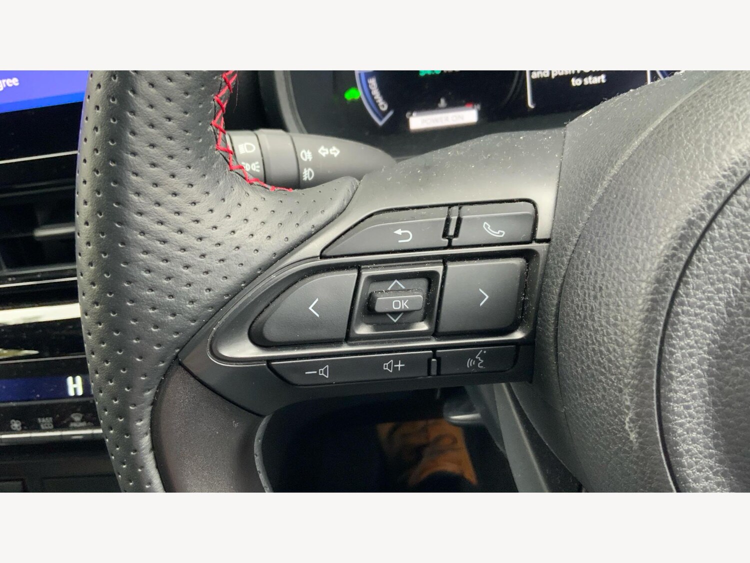 Used Toyota Yaris Cross 2024 for sale - 78006670: Photo 30