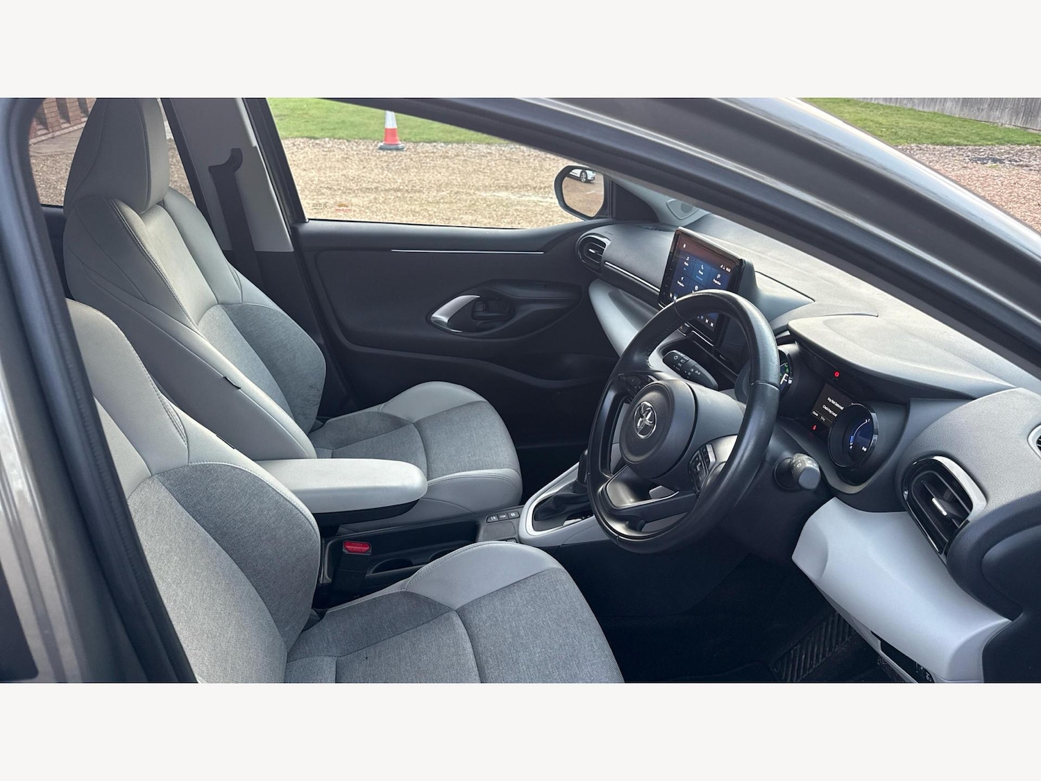 Used Toyota Yaris 2022 for sale - 77412247: Photo 13