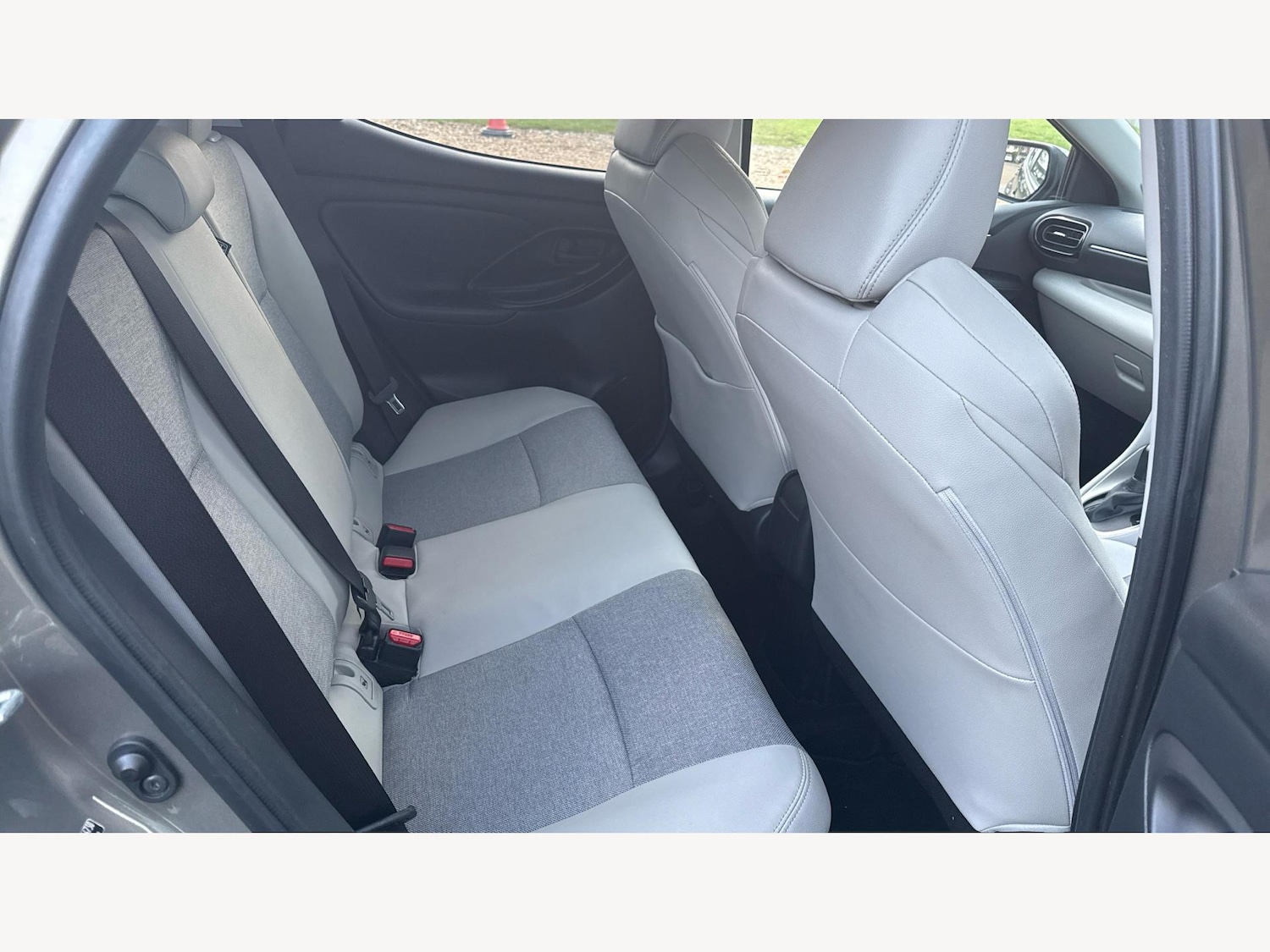 Used Toyota Yaris 2022 for sale - 77412247: Photo 14