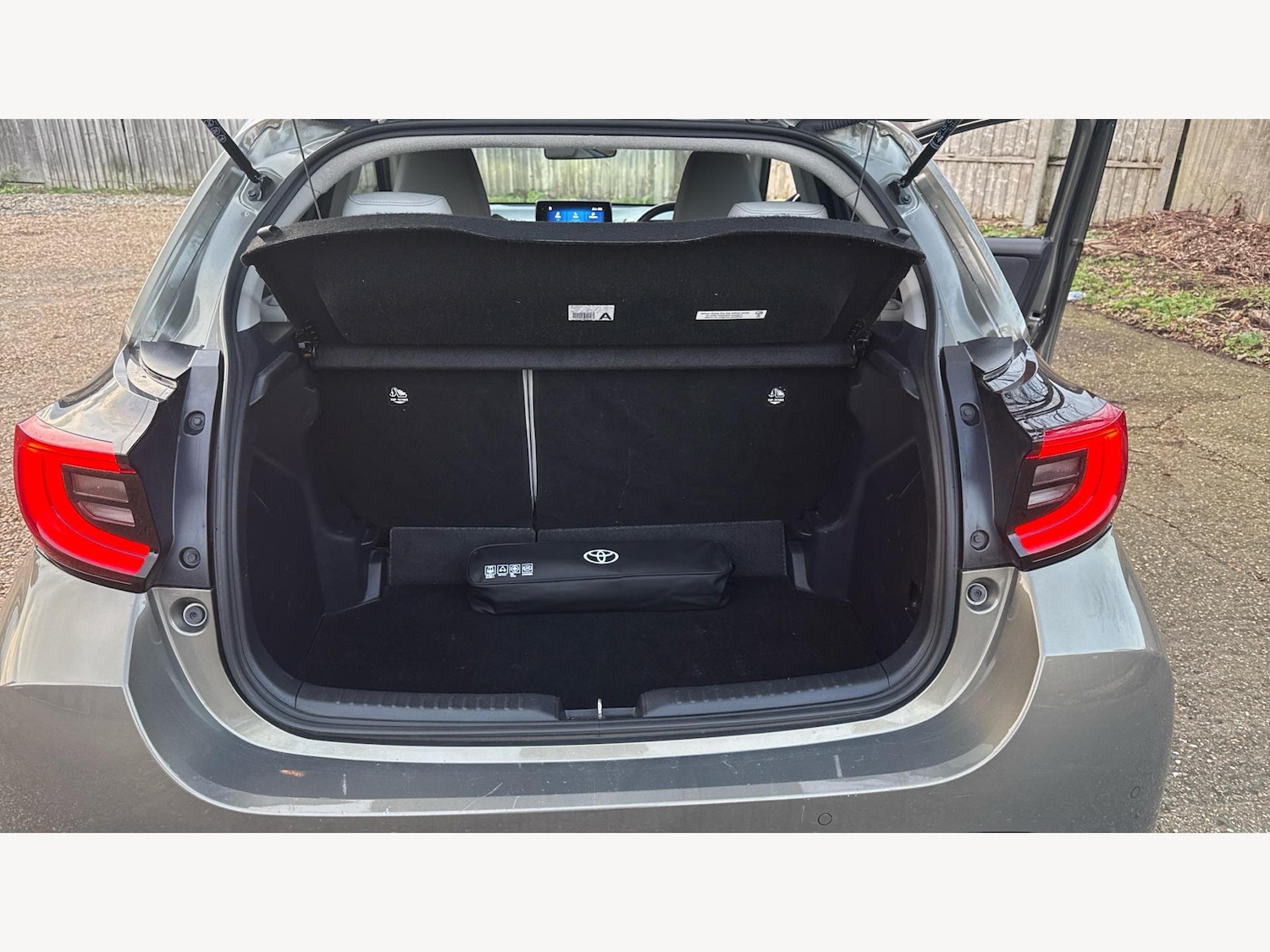 Used Toyota Yaris 2022 for sale - 77412247: Photo 16