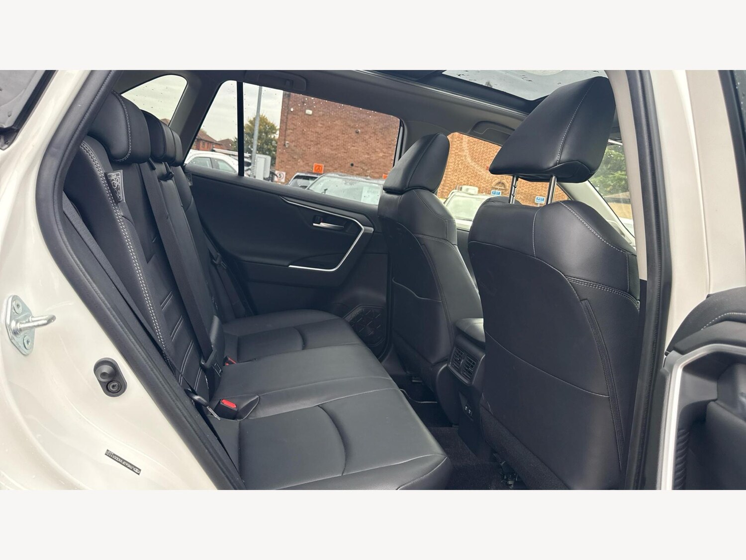 Used Toyota RAV4 2020 for sale - 76151961: Photo 14