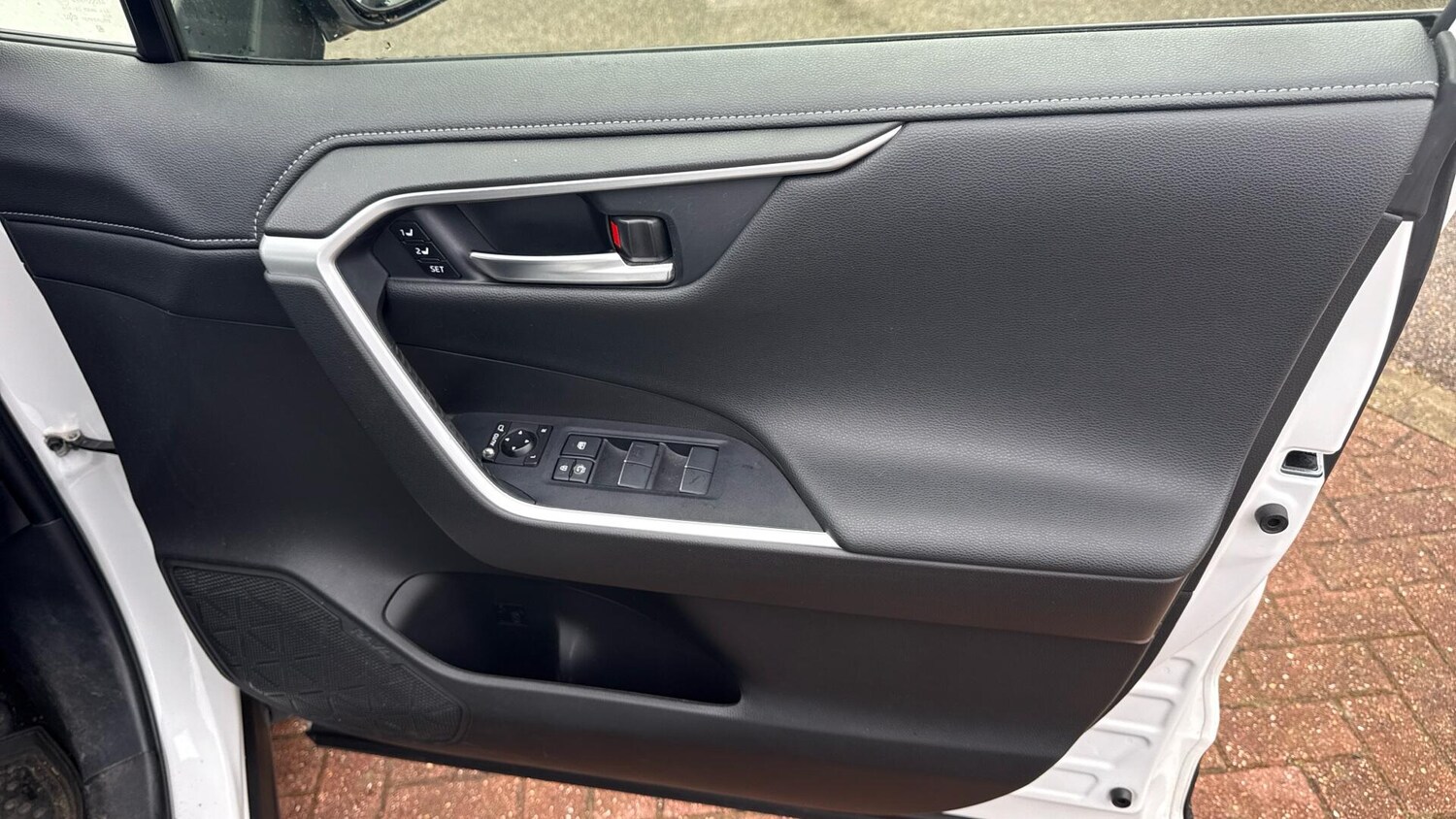 Used Toyota RAV4 2020 for sale - 76151961: Photo 33