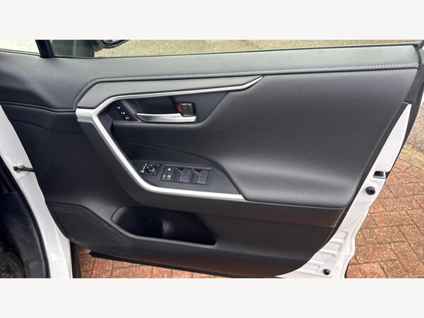 Used Toyota RAV4 2020 for sale - 76151961: Photo 33