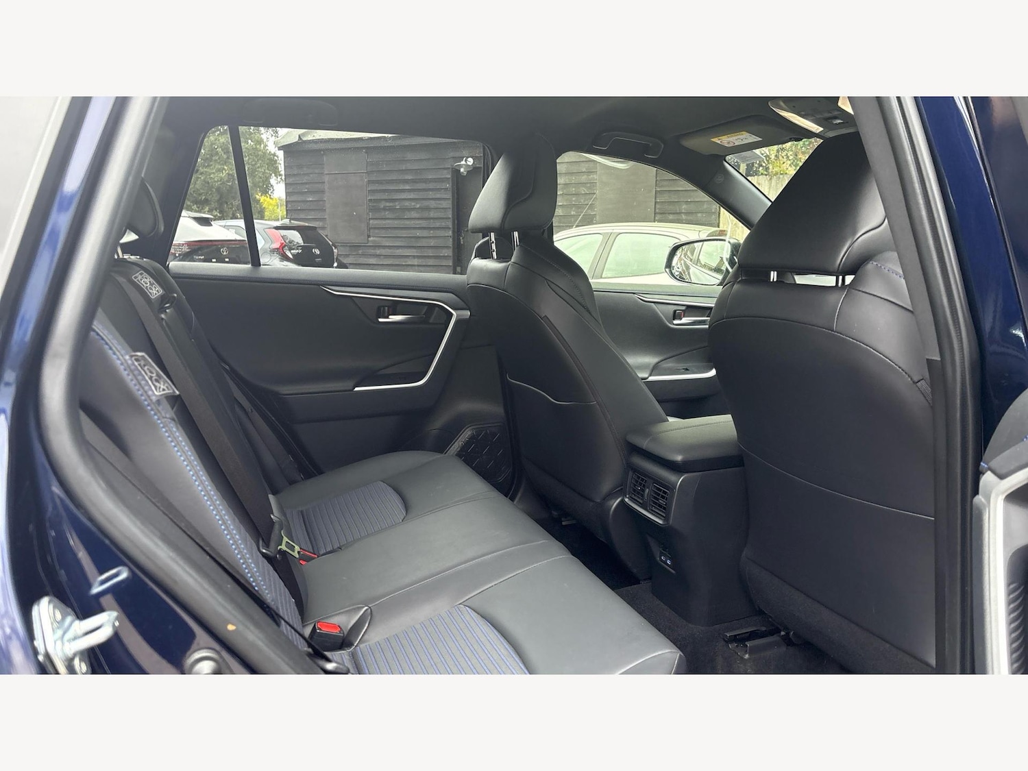 Used Toyota RAV4 2022 for sale - 76247160: Photo 14