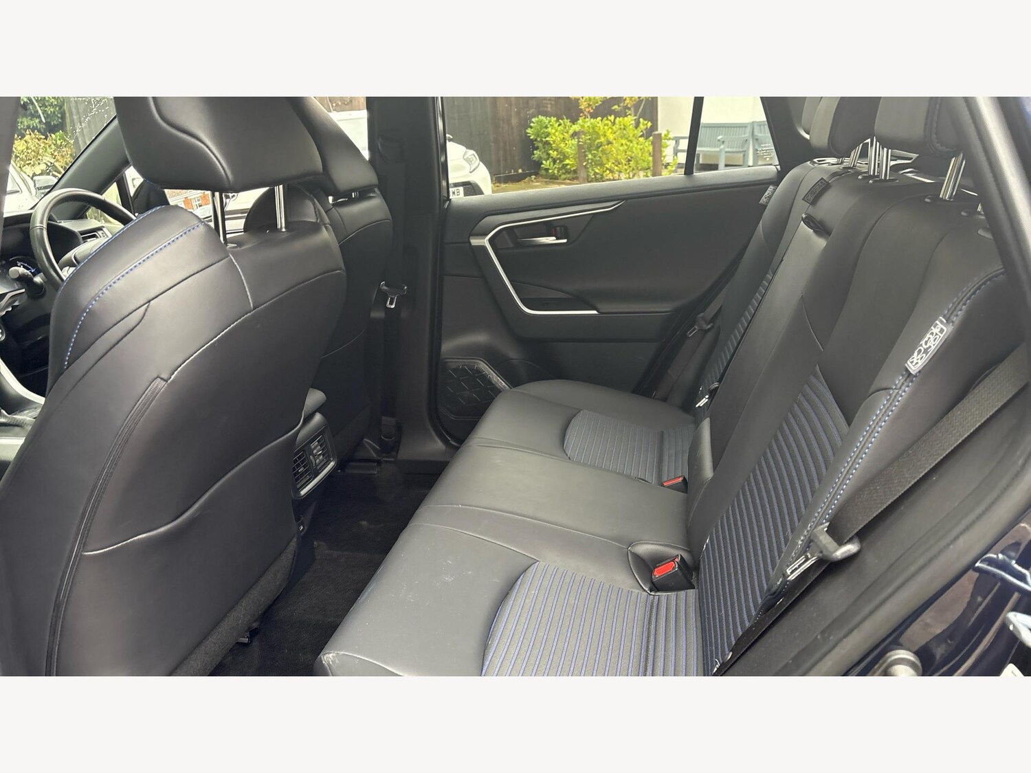 Used Toyota RAV4 2022 for sale - 76247160: Photo 15