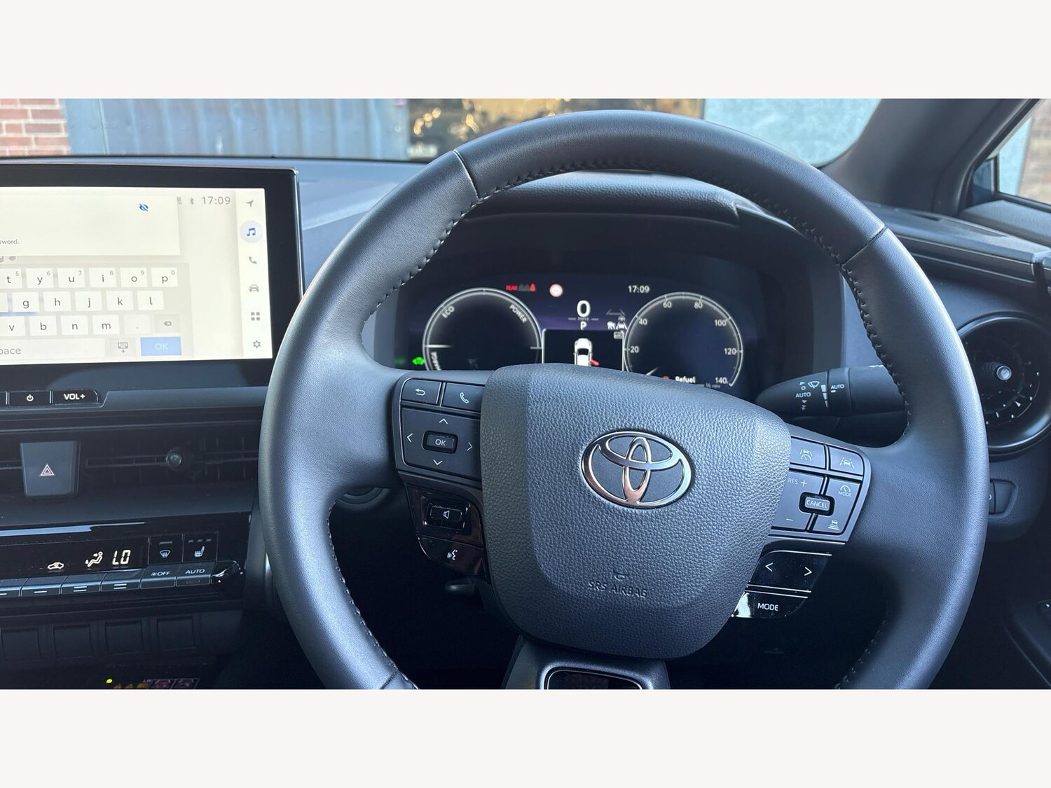 Used Toyota C-HR 2025 for sale - 76085036: Photo 10