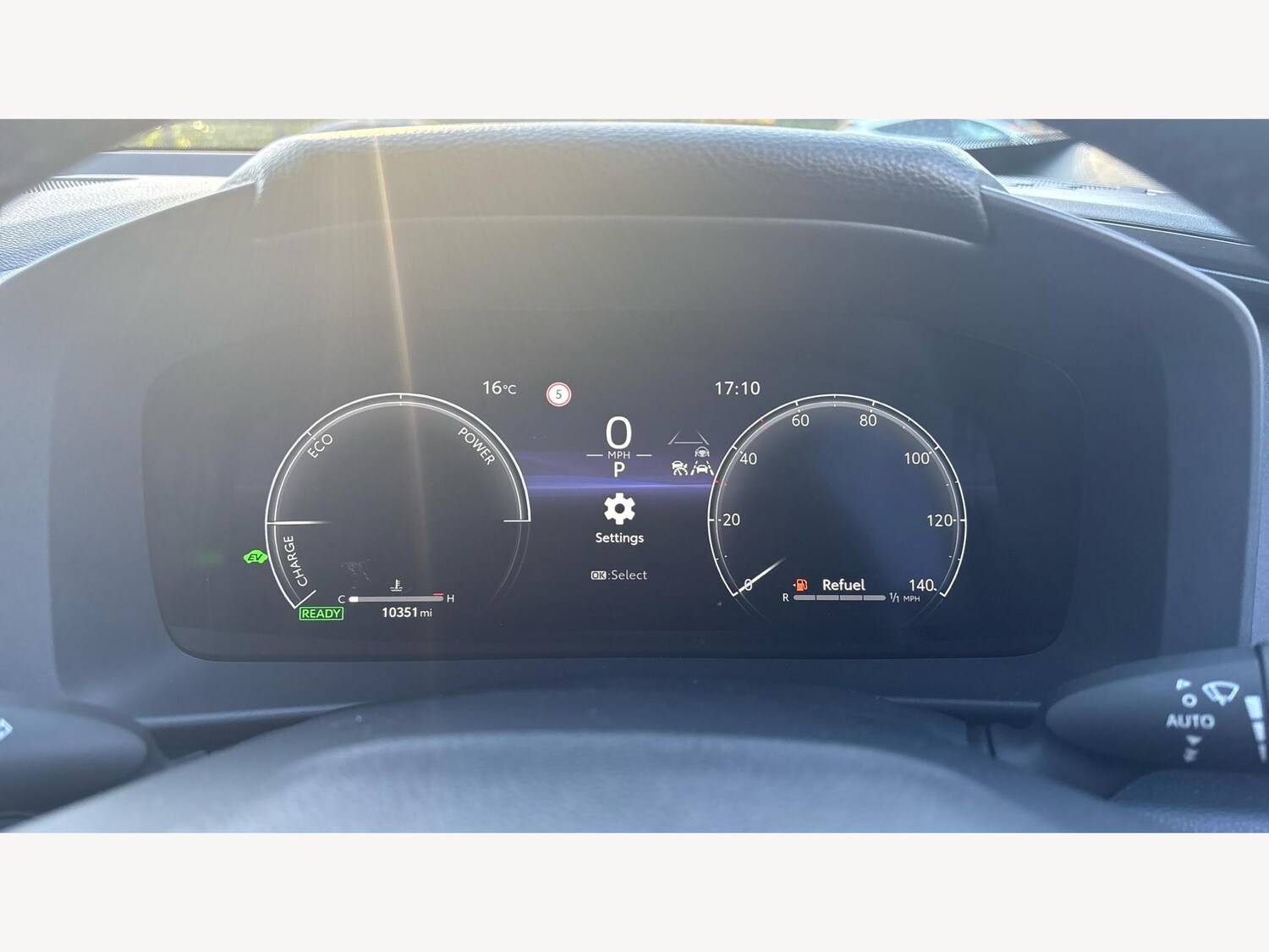 Used Toyota C-HR 2025 for sale - 76085036: Photo 11