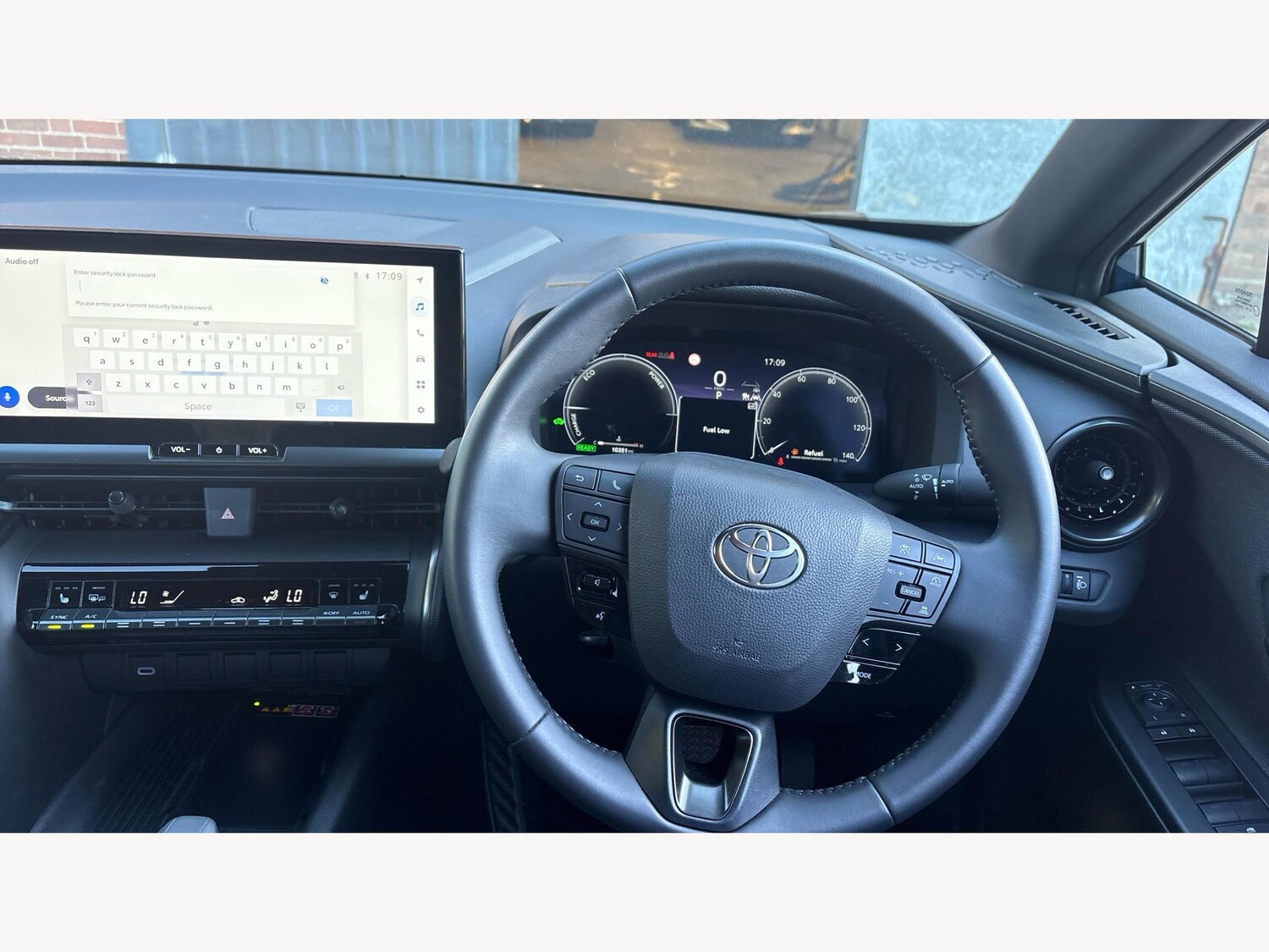 Used Toyota C-HR 2025 for sale - 76085036: Photo 8