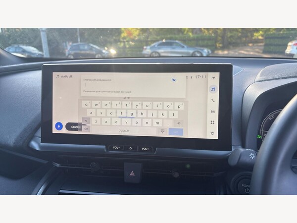 Used Toyota C-HR 2025 for sale - 76085036: Photo 9