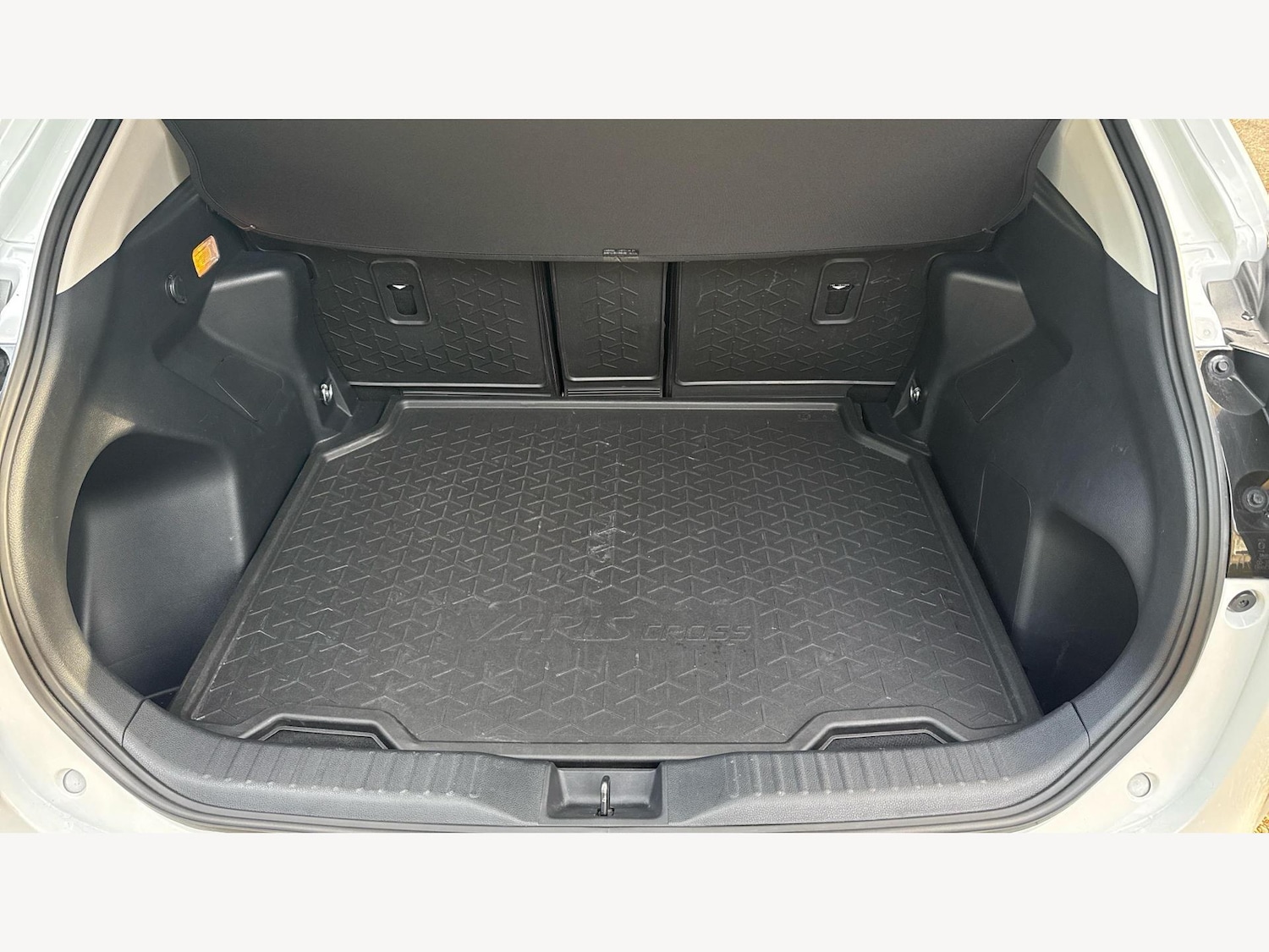 Used Toyota Yaris Cross 2024 for sale - 76561854: Photo 16