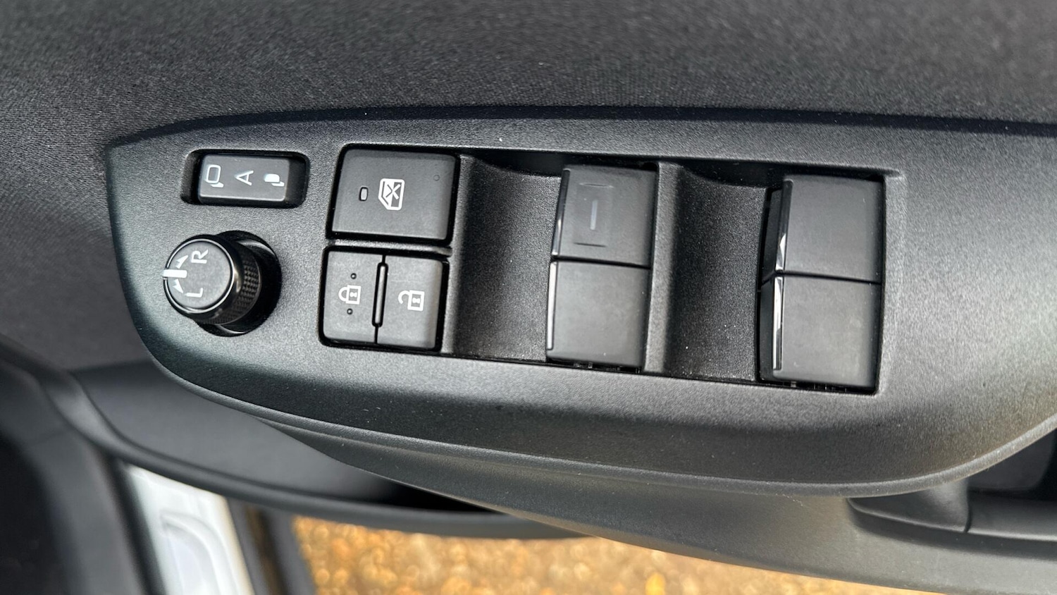 Used Toyota Yaris Cross 2024 for sale - 76561854: Photo 34