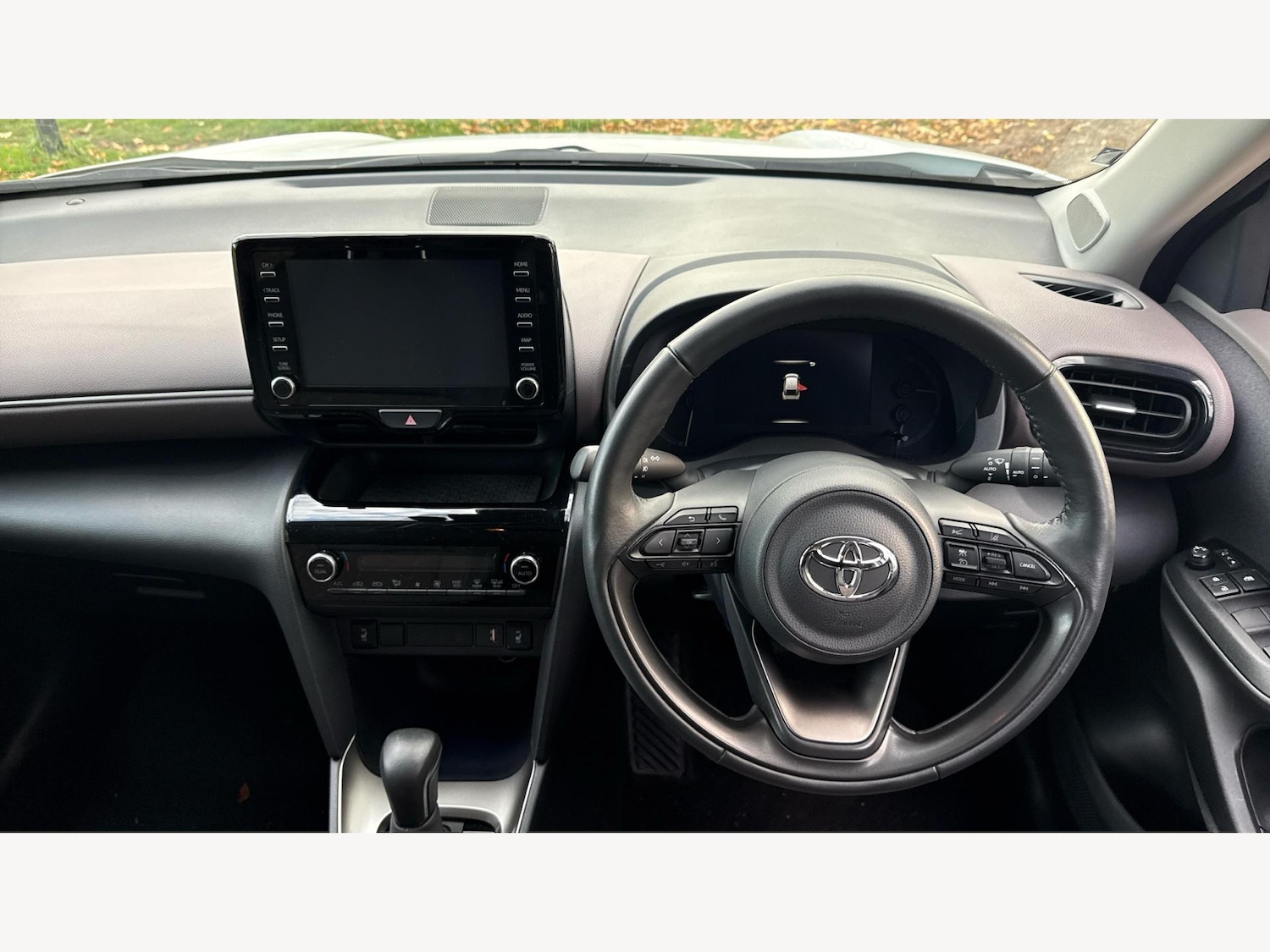 Used Toyota Yaris Cross 2024 for sale - 76561854: Photo 8