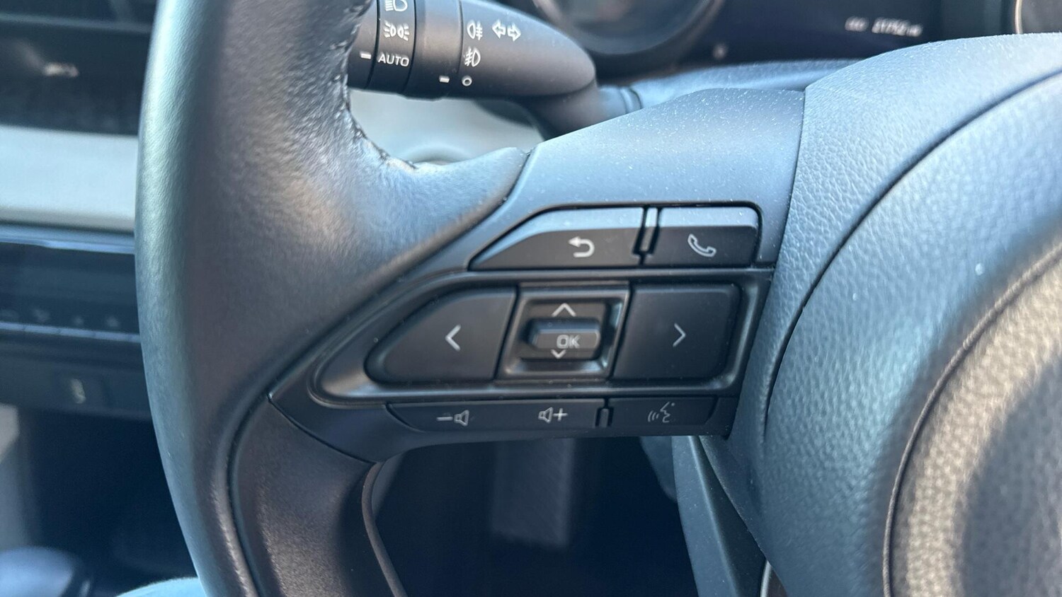 Used Toyota Yaris 2023 for sale - 76538366: Photo 34