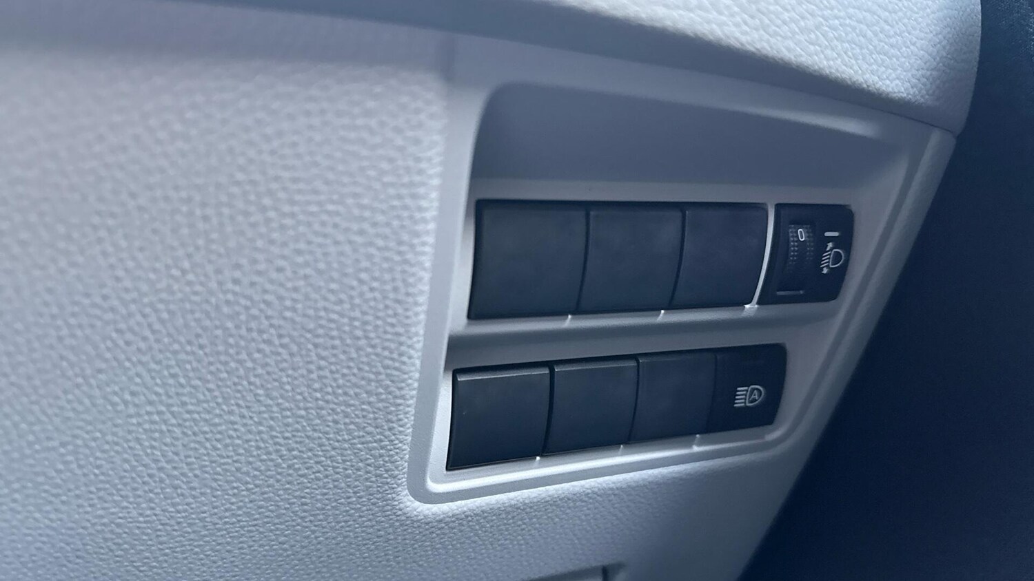 Used Toyota Yaris 2023 for sale - 76538366: Photo 35