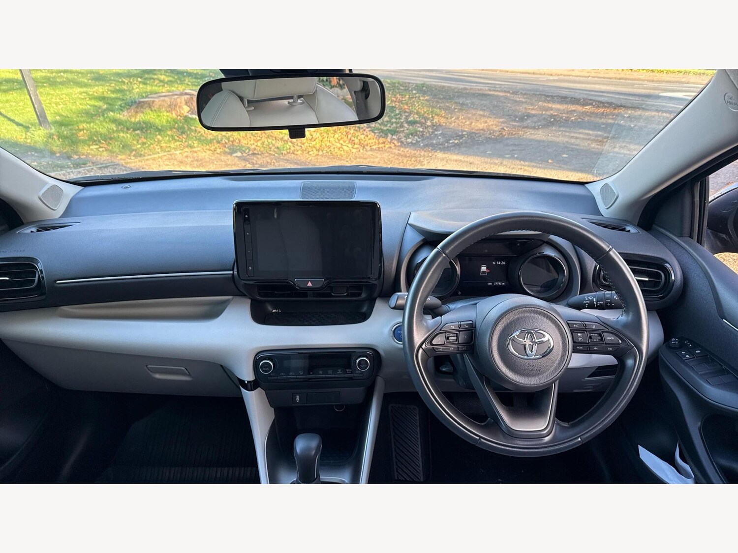 Used Toyota Yaris 2023 for sale - 76538366: Photo 7