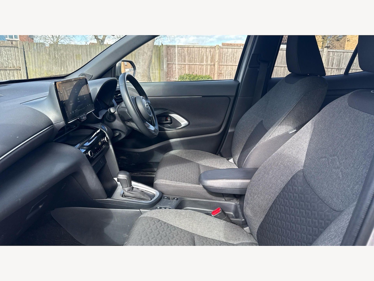 Used Toyota Yaris Cross 2022 for sale - 78072030: Photo 12