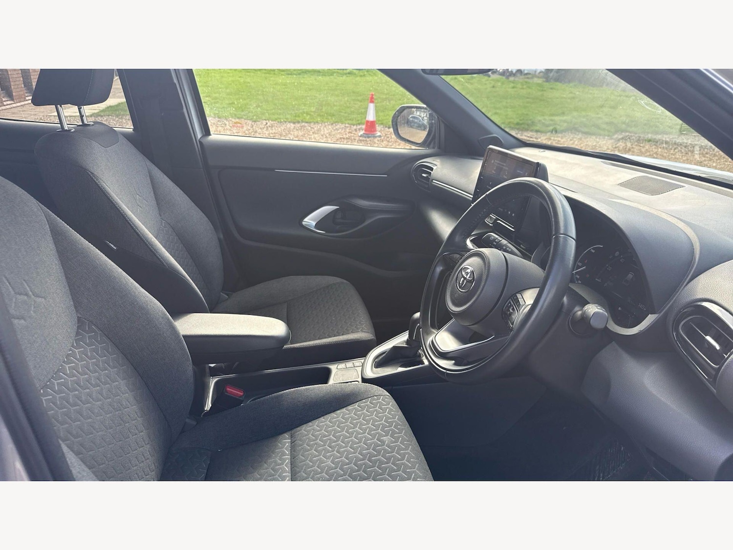 Used Toyota Yaris Cross 2022 for sale - 78072030: Photo 13