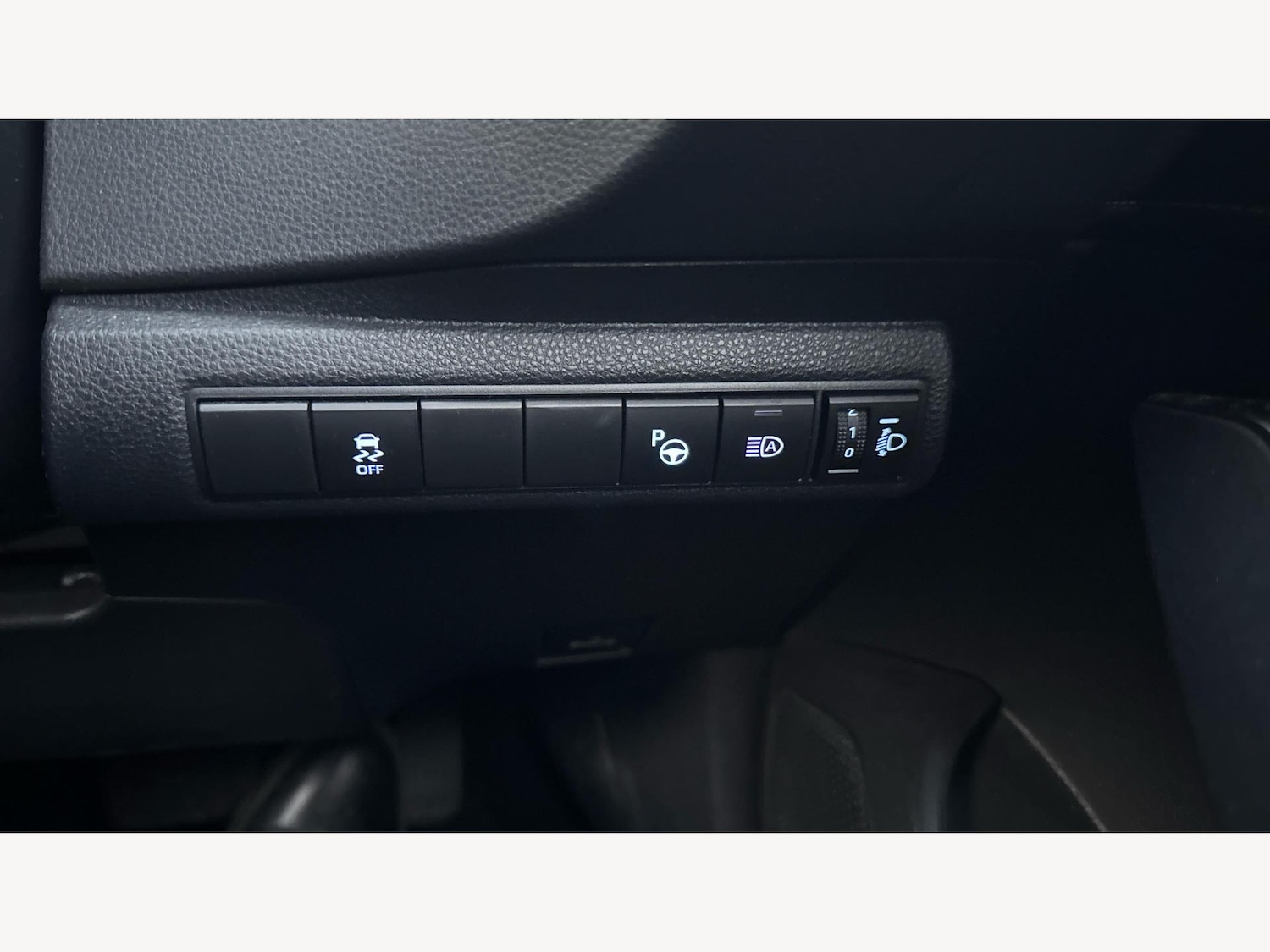 Used Toyota Corolla 2020 for sale - 76714801: Photo 29