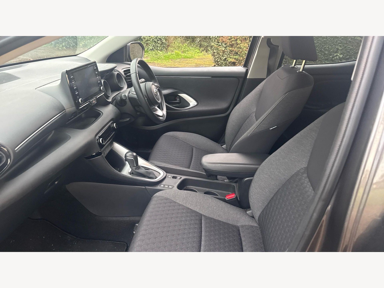 Used Toyota Yaris for sale - 77925143: Photo 12