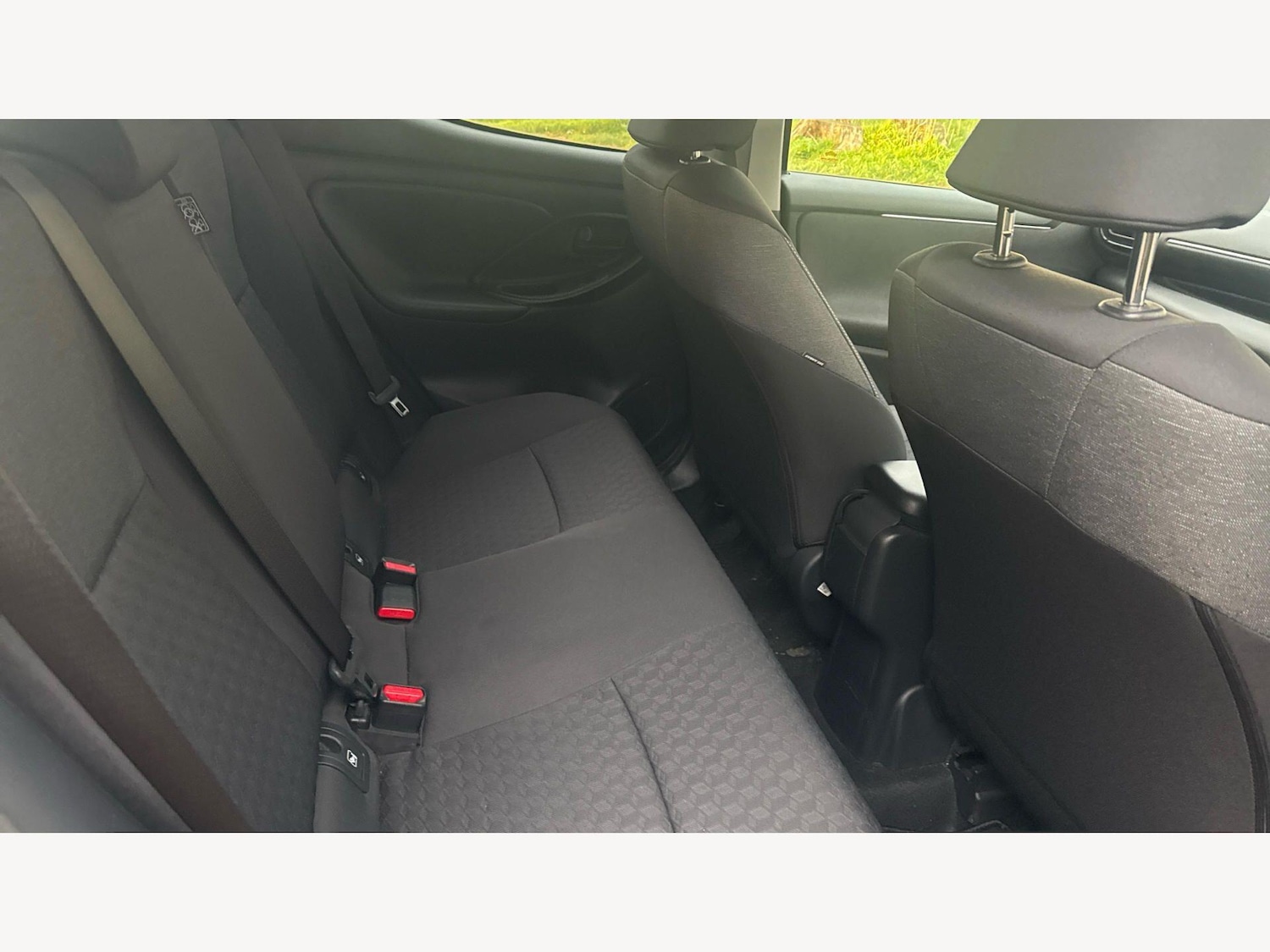 Used Toyota Yaris for sale - 77925143: Photo 15