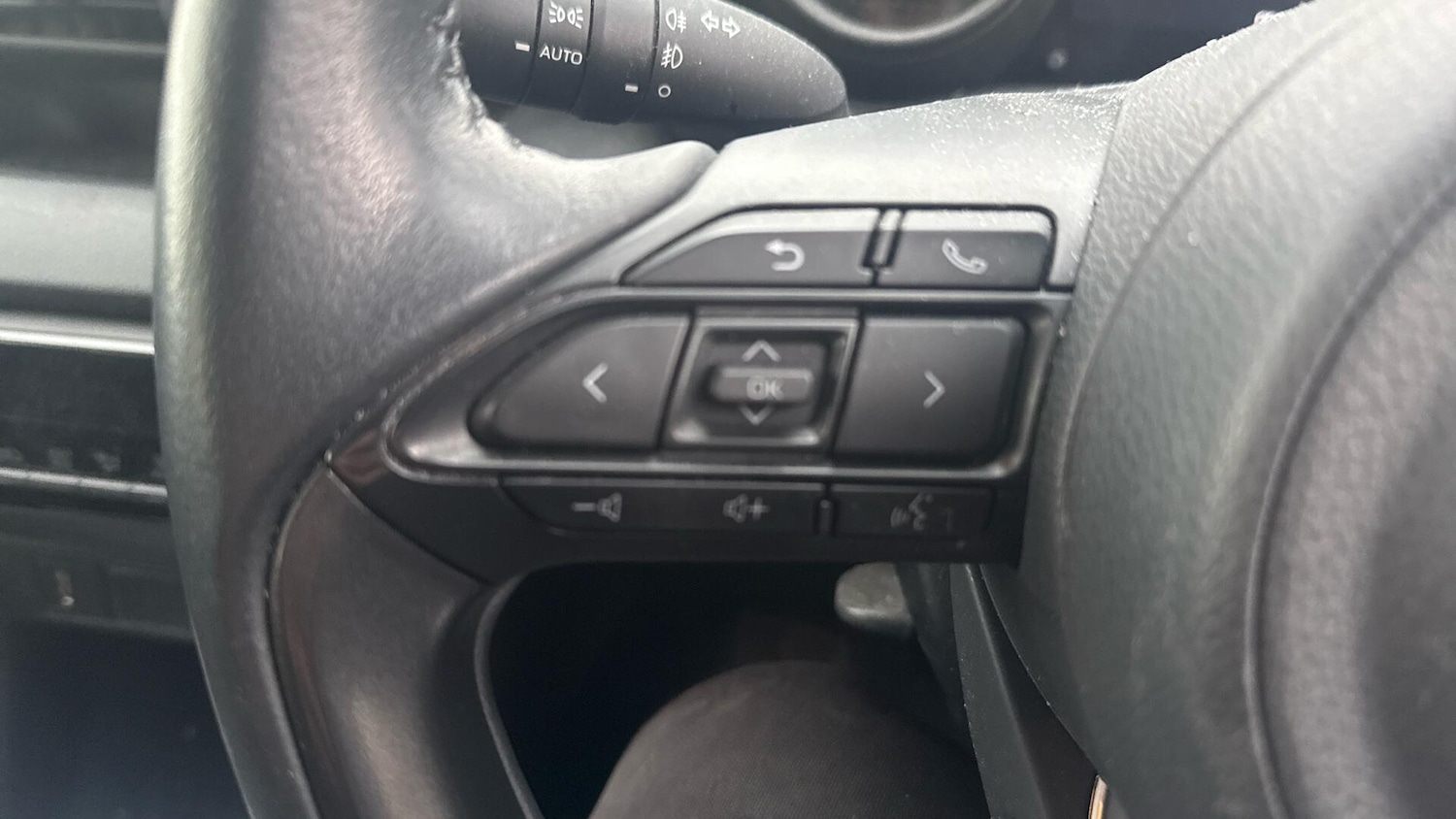 Used Toyota Yaris for sale - 77925143: Photo 34