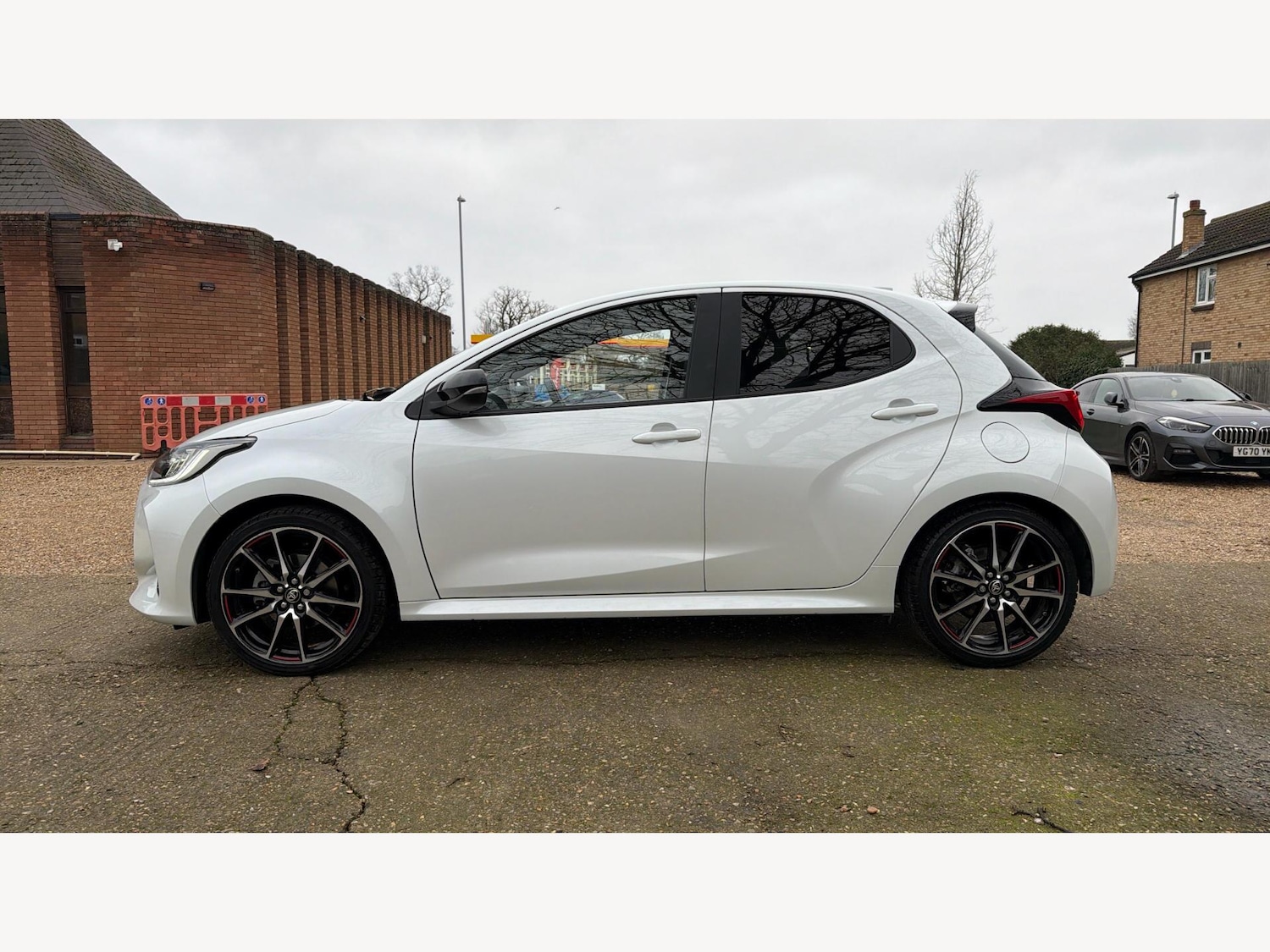 Used Toyota Yaris 2024 for sale - 77396210: Photo 19