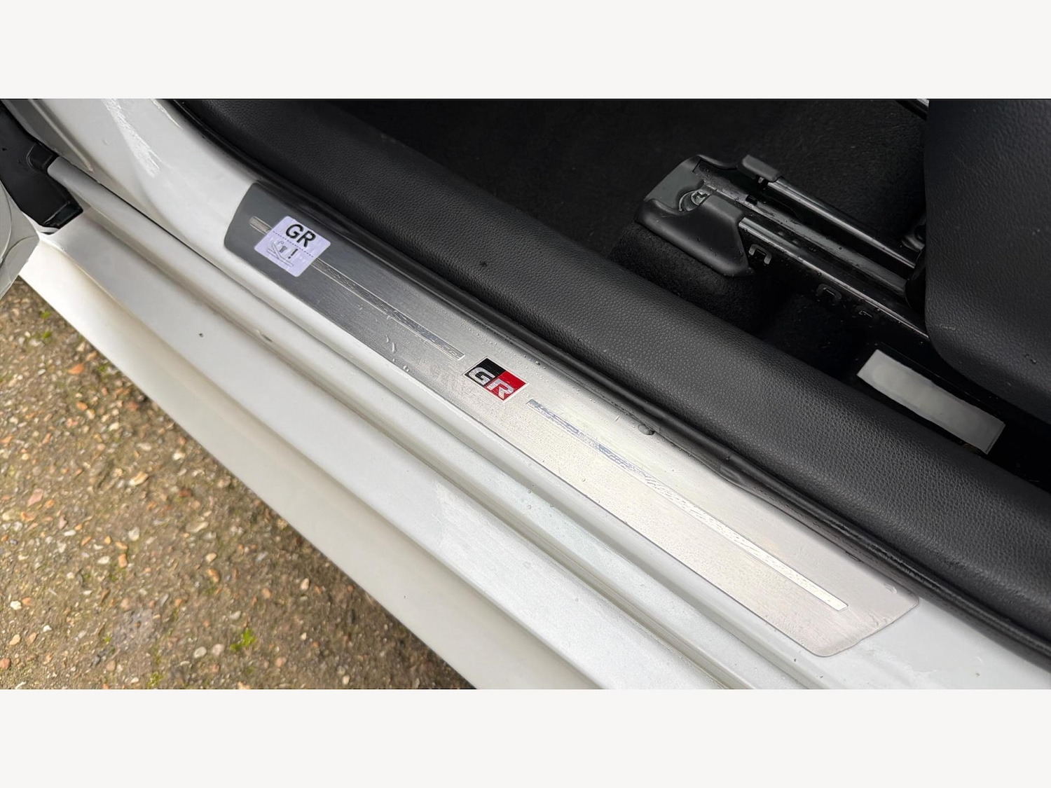 Used Toyota Yaris 2024 for sale - 77396210: Photo 24