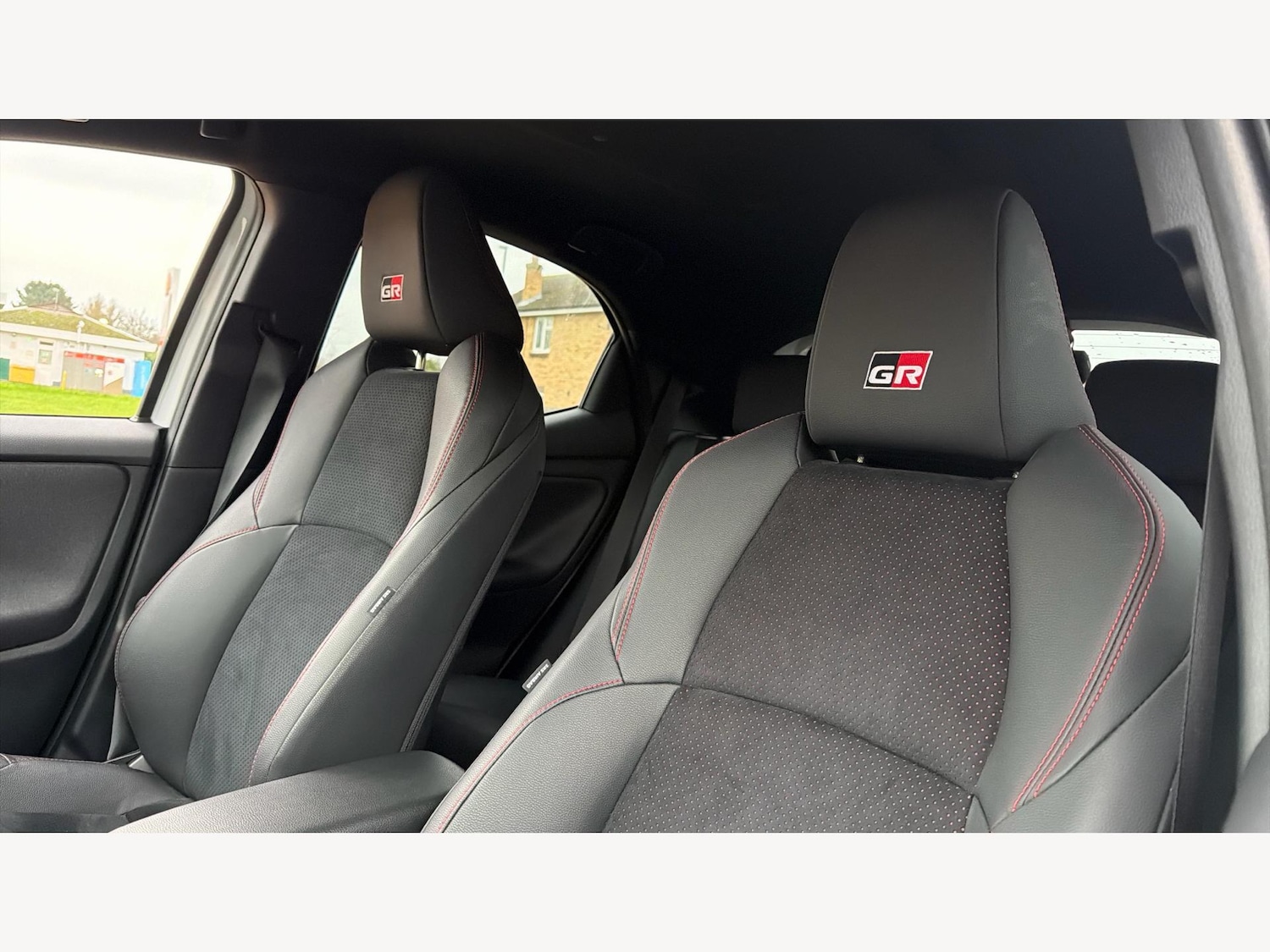 Used Toyota Yaris 2024 for sale - 77396210: Photo 25