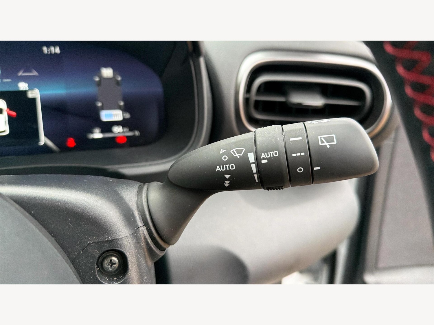 Used Toyota Yaris 2024 for sale - 77396210: Photo 31