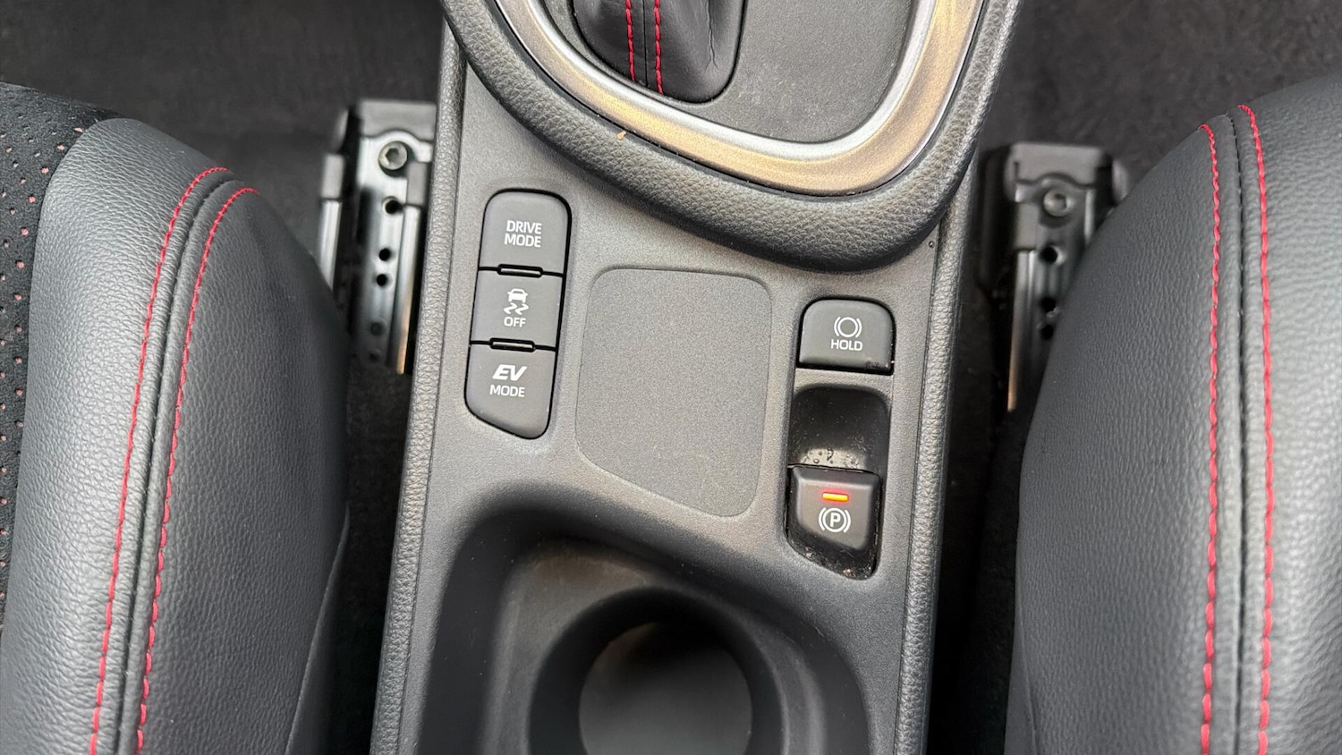 Used Toyota Yaris 2024 for sale - 77396210: Photo 34